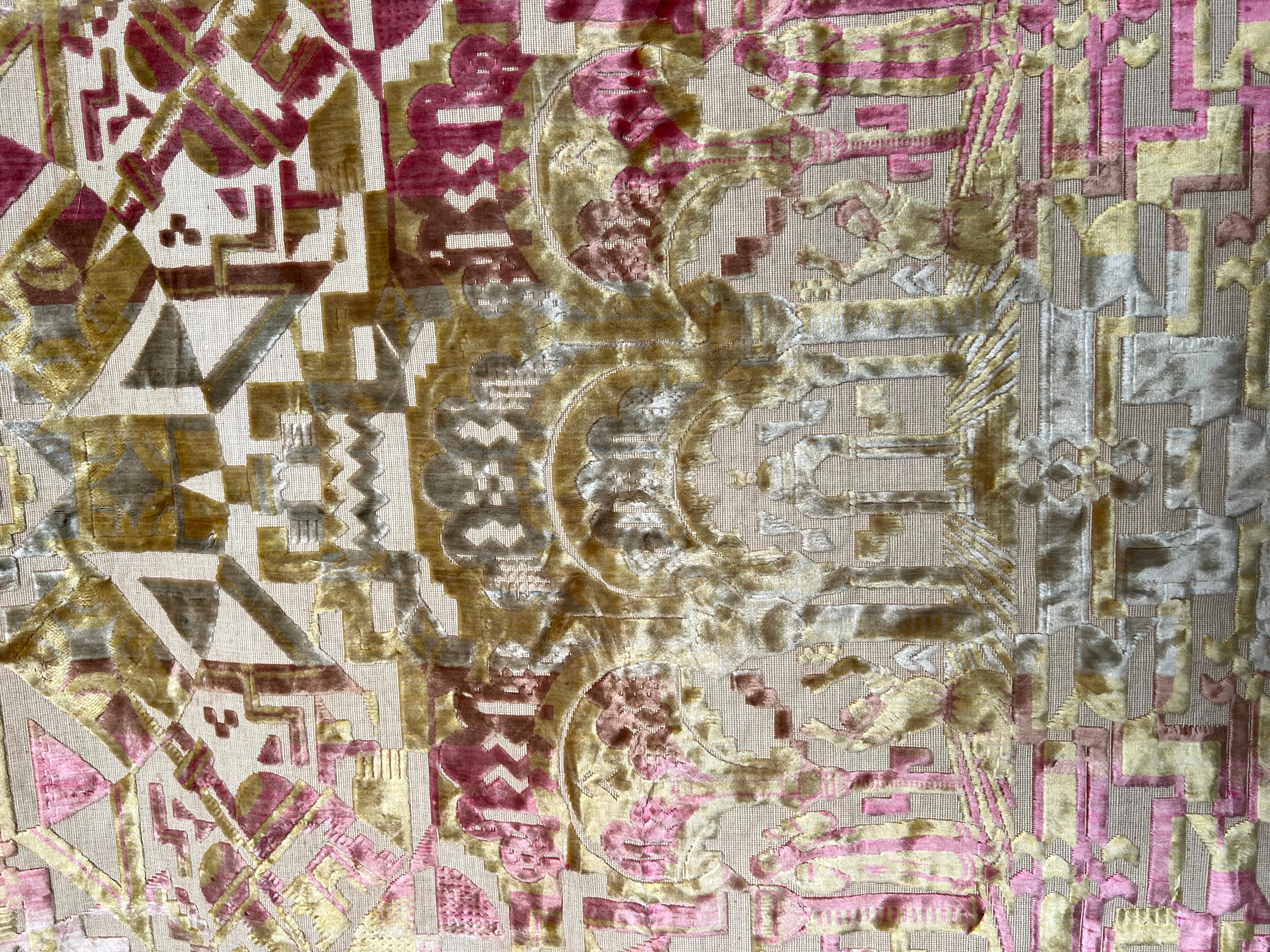 Dazzling Italian Cut Velvet Tapestry with Arabesque Motif For Sale 5