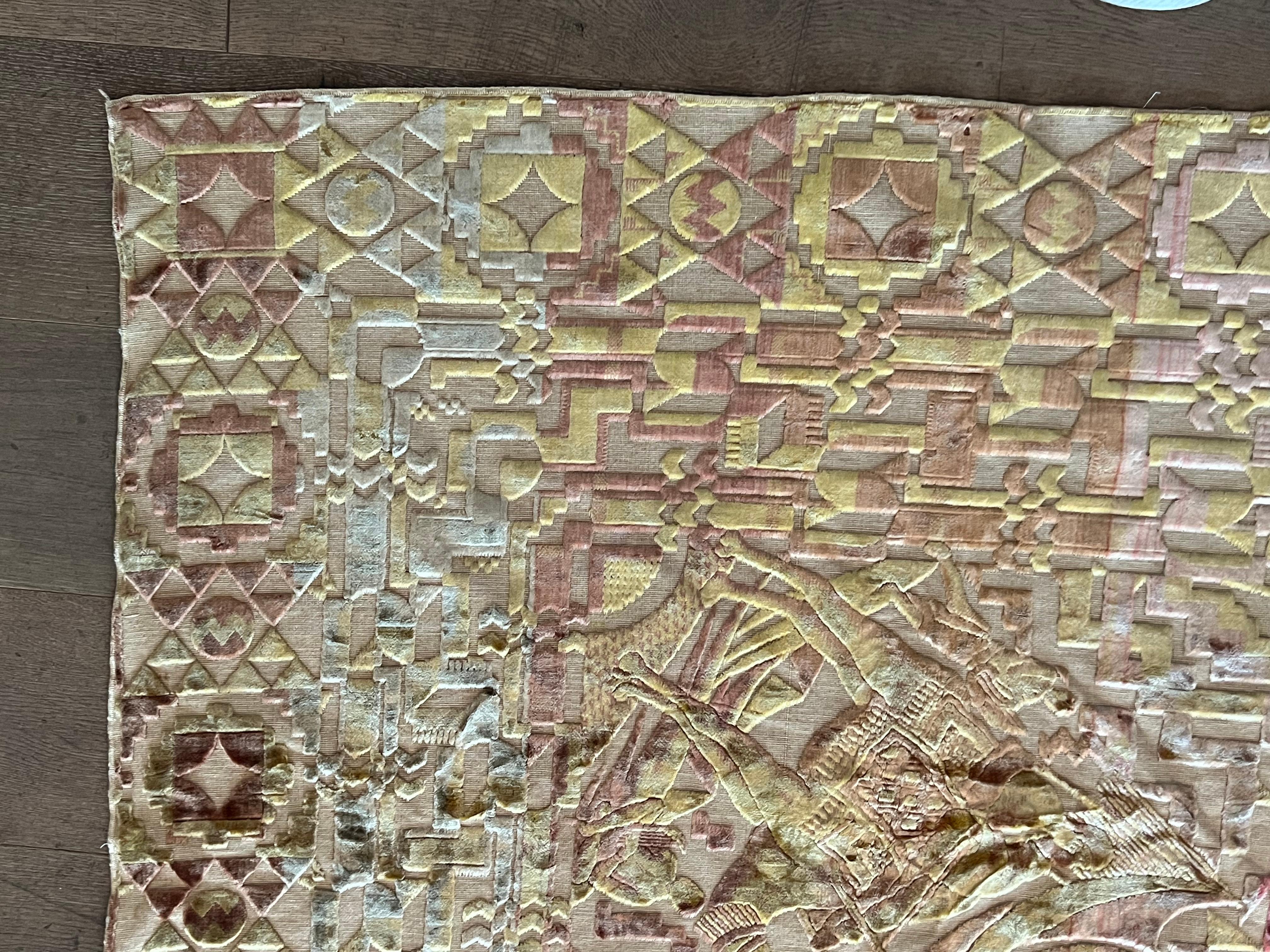 Schillernder Wandteppich aus geschliffenem italienischem Samt mit arabischem Motiv im Zustand „Gut“ im Angebot in Kensington, MD