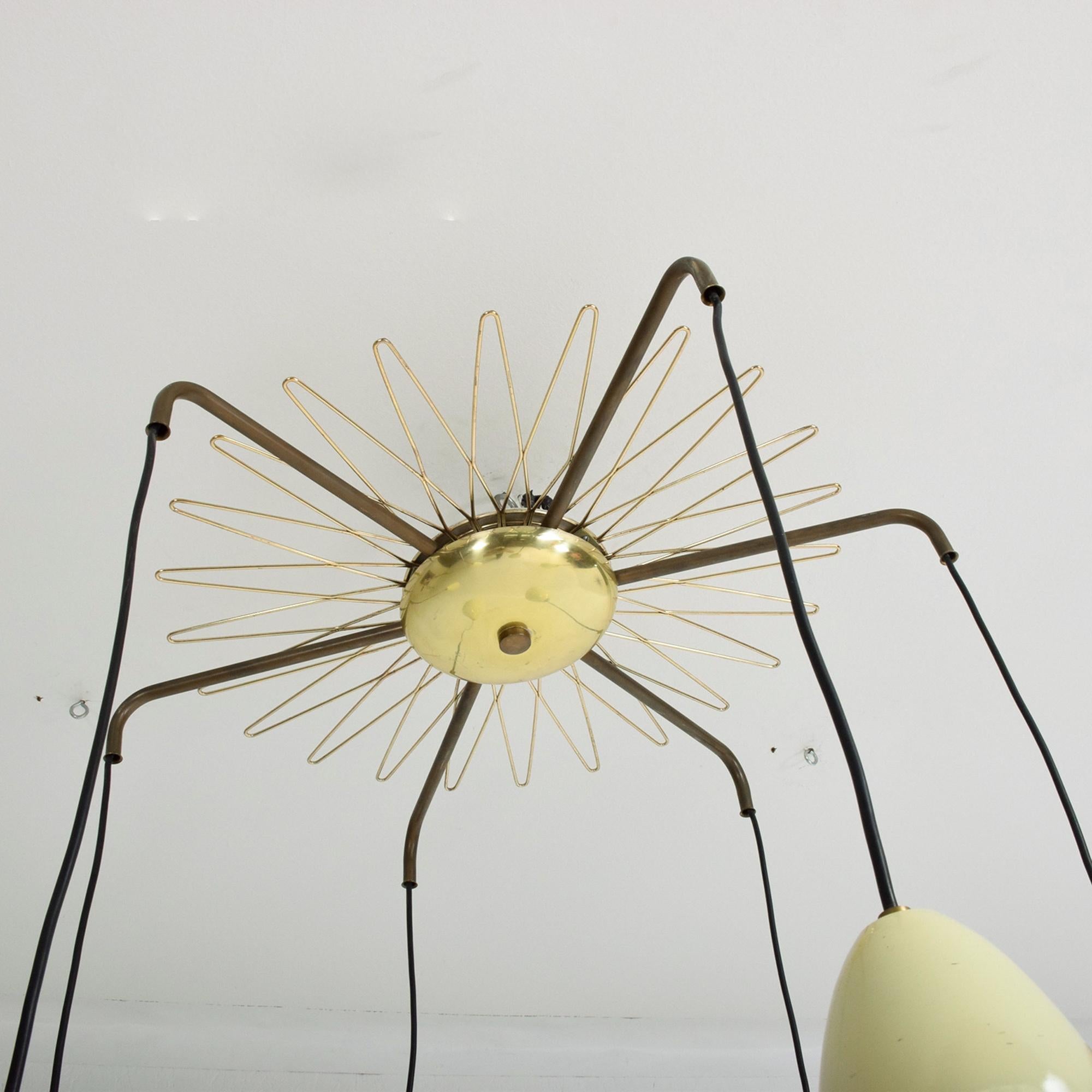 Mid-20th Century Italian Dazzling Ivory and Brass Chandelier Stilnovo Spider Sputnik 1960s ITALY