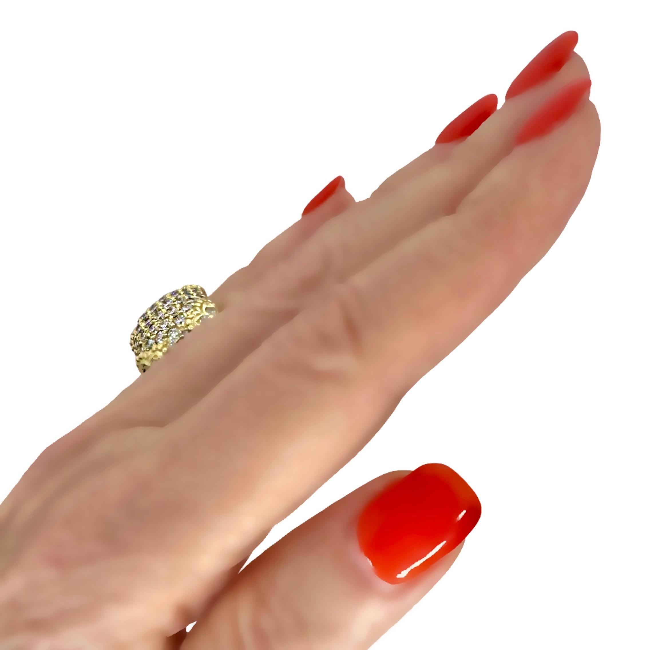 Dazzling Judith Ripka 18K Yellow Gold and Pave Set Diamond Cocktail Ring For Sale 5