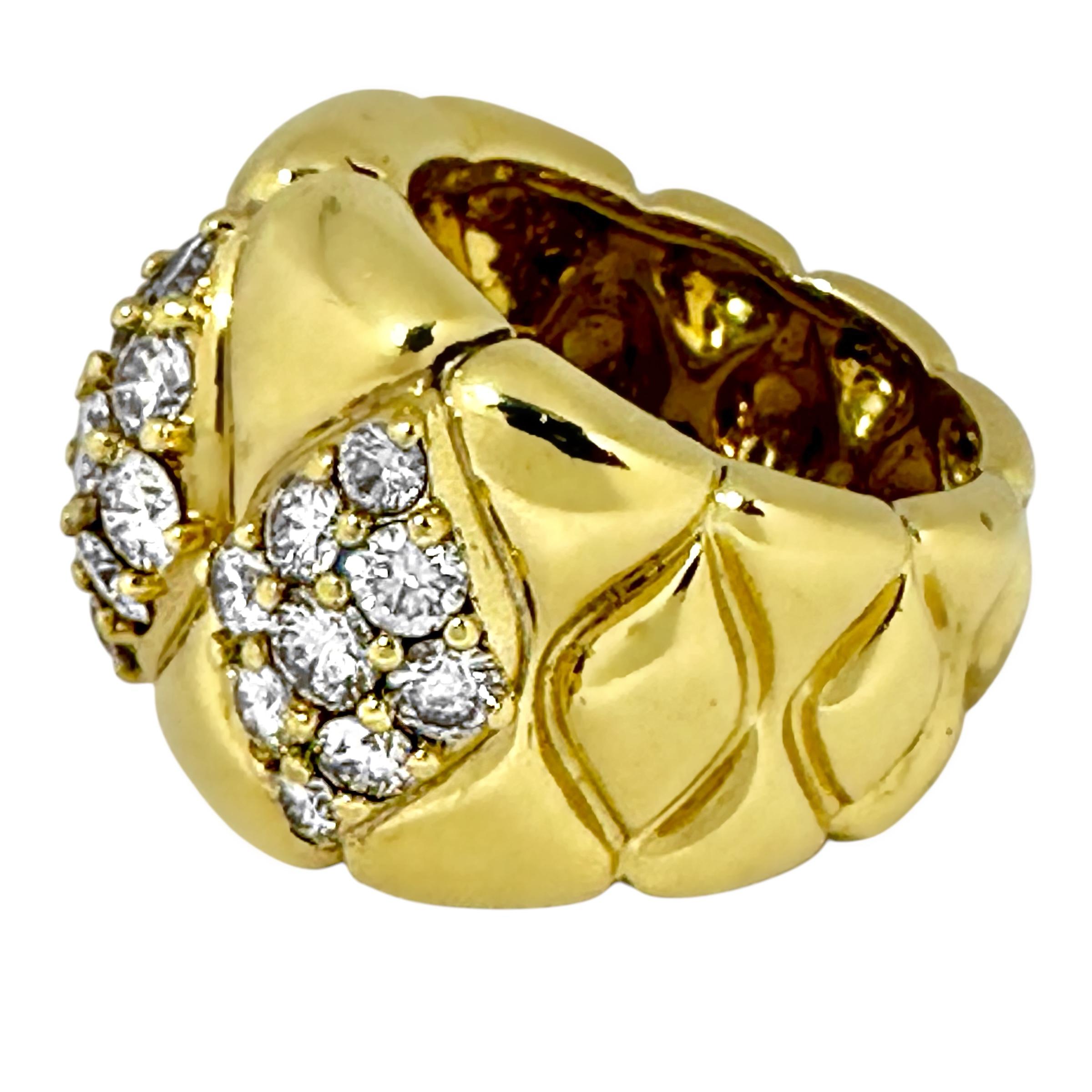 Moderne Éblouissante bague de cocktail vintage en or 18 carats et diamants par Jose HESS en vente