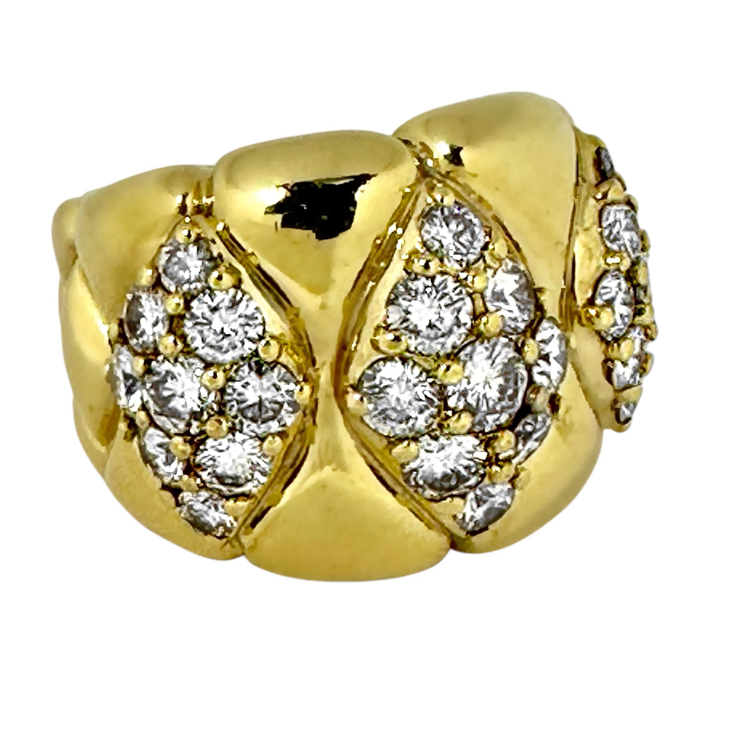 Éblouissante bague de cocktail vintage en or 18 carats et diamants par Jose HESS en vente 1