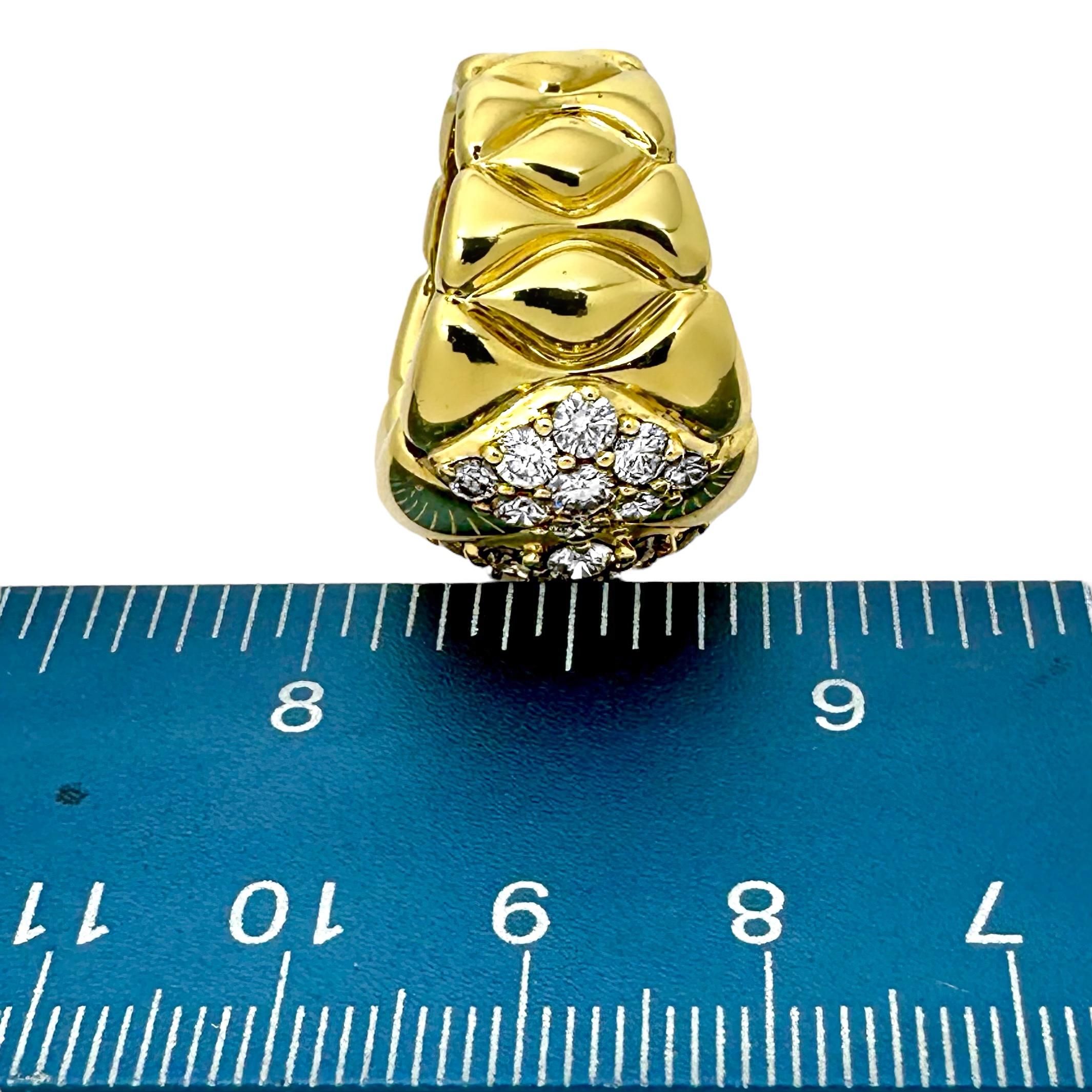 Éblouissante bague de cocktail vintage en or 18 carats et diamants par Jose HESS en vente 3