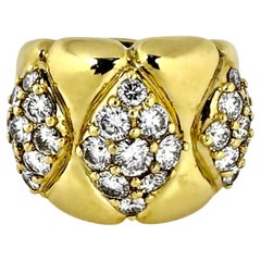 Schillernder, großformatiger Vintage-Cocktailring aus 18 Karat Gold und Diamanten von Jose Hess