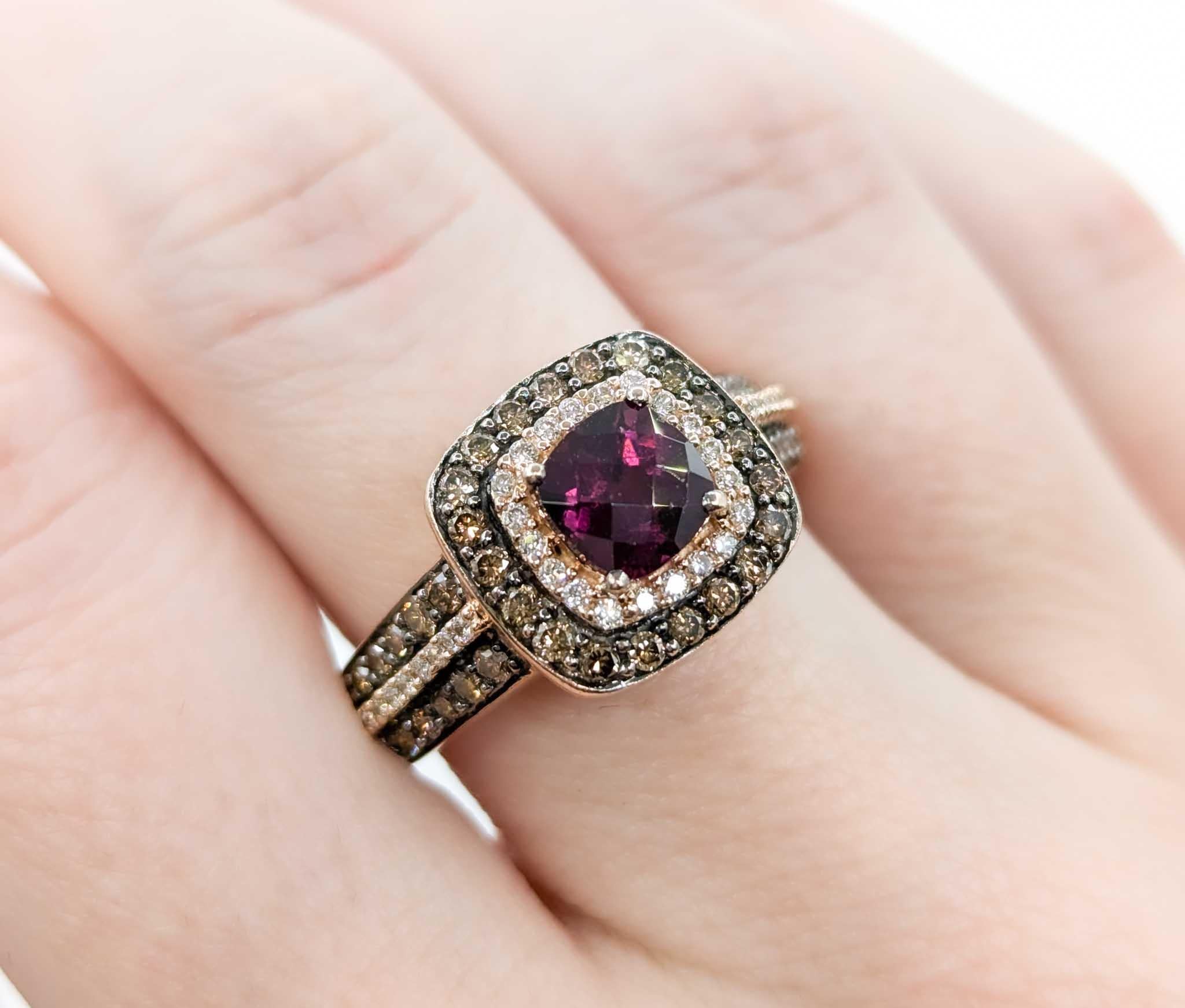 Dazzling LeVian Purple Garnet & Diamond Ring in Rose Gold In Excellent Condition For Sale In Bloomington, MN