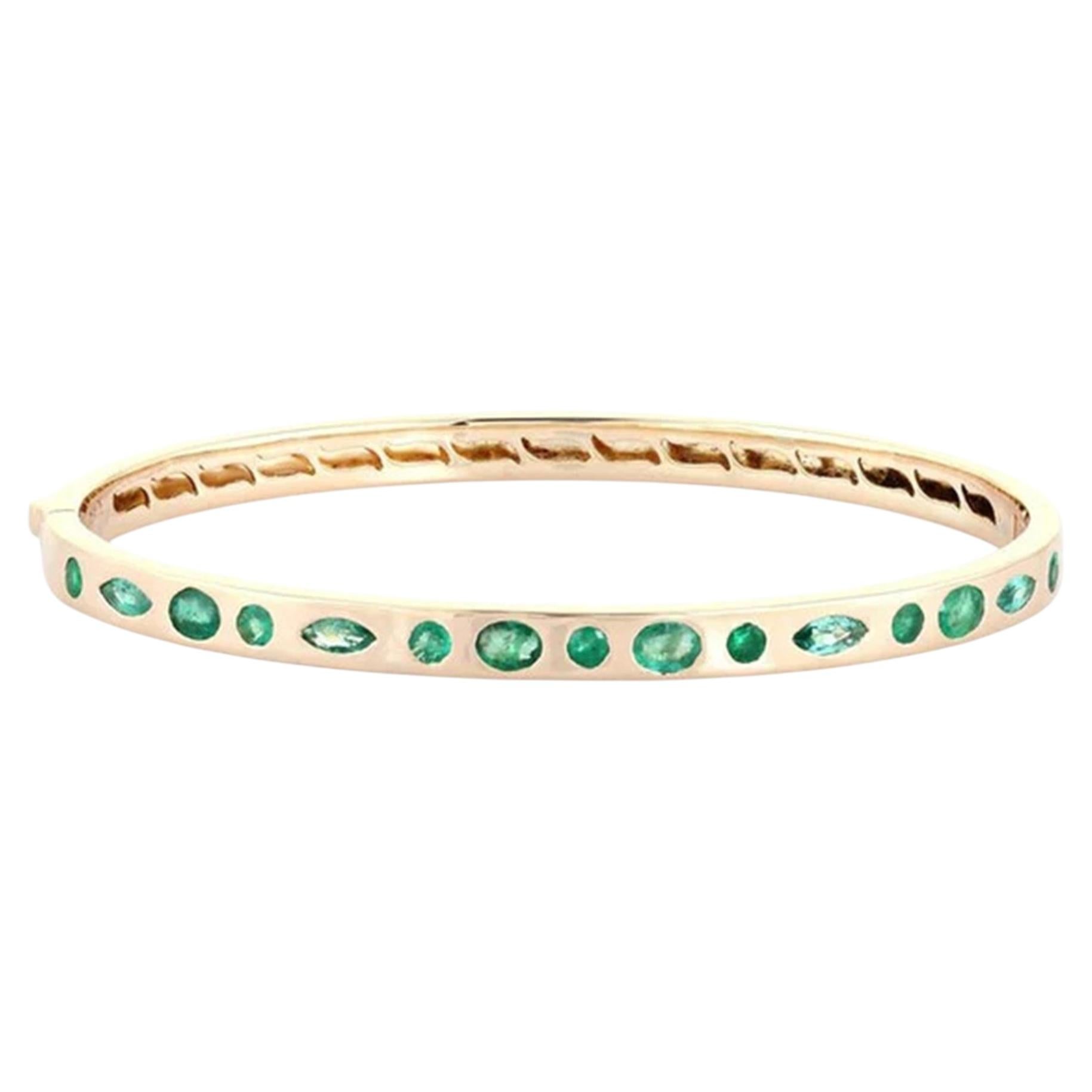 Dazzling Light 18K Yellow Gold Bangle Emerald Bracelet