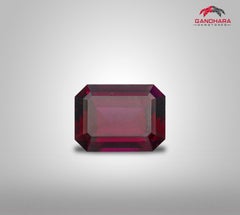Dazzling Malawi Garnet Gemstone 4.95 Carats Garnet Gemstone Garnet Cuttingstone