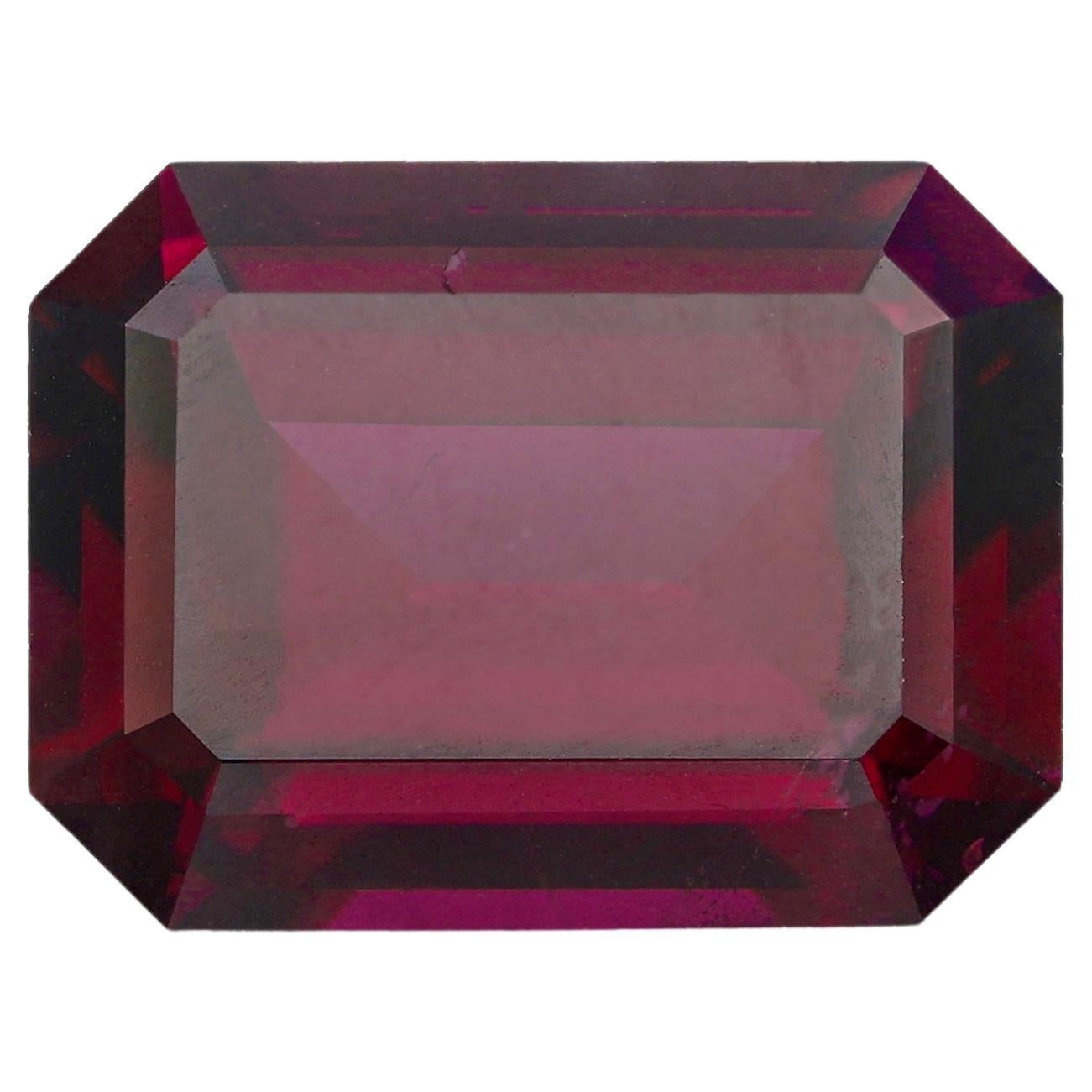 Dazzling Malawi Garnet Gemstone 4.95 Carats Garnet Gemstone Garnet Cuttingstone For Sale