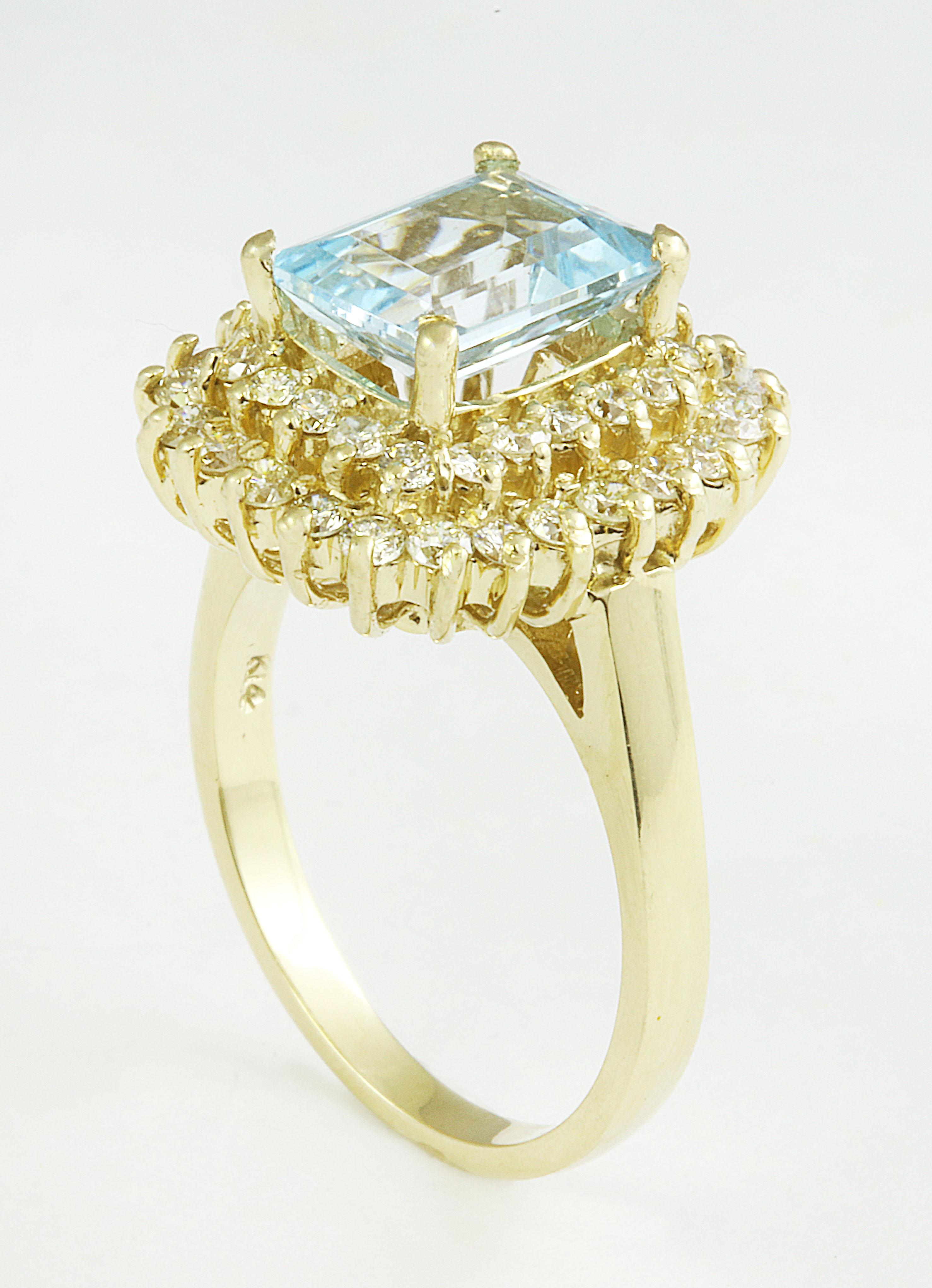 Emerald Cut Dazzling Natural Aquamarine Diamond Ring In 14 Karat Yellow Gold  For Sale