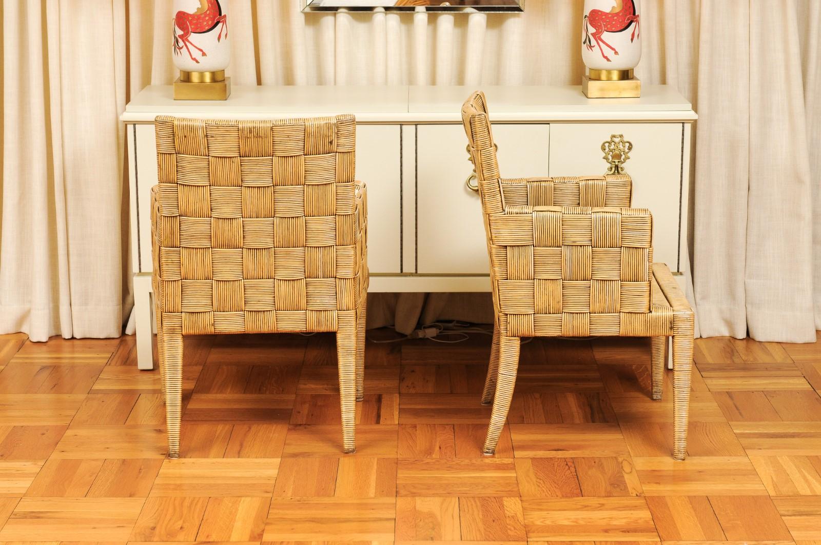 Splendido set di 12 poltrone di canna ispirate a Jean-Michel Frank di John Hutton in vendita 2