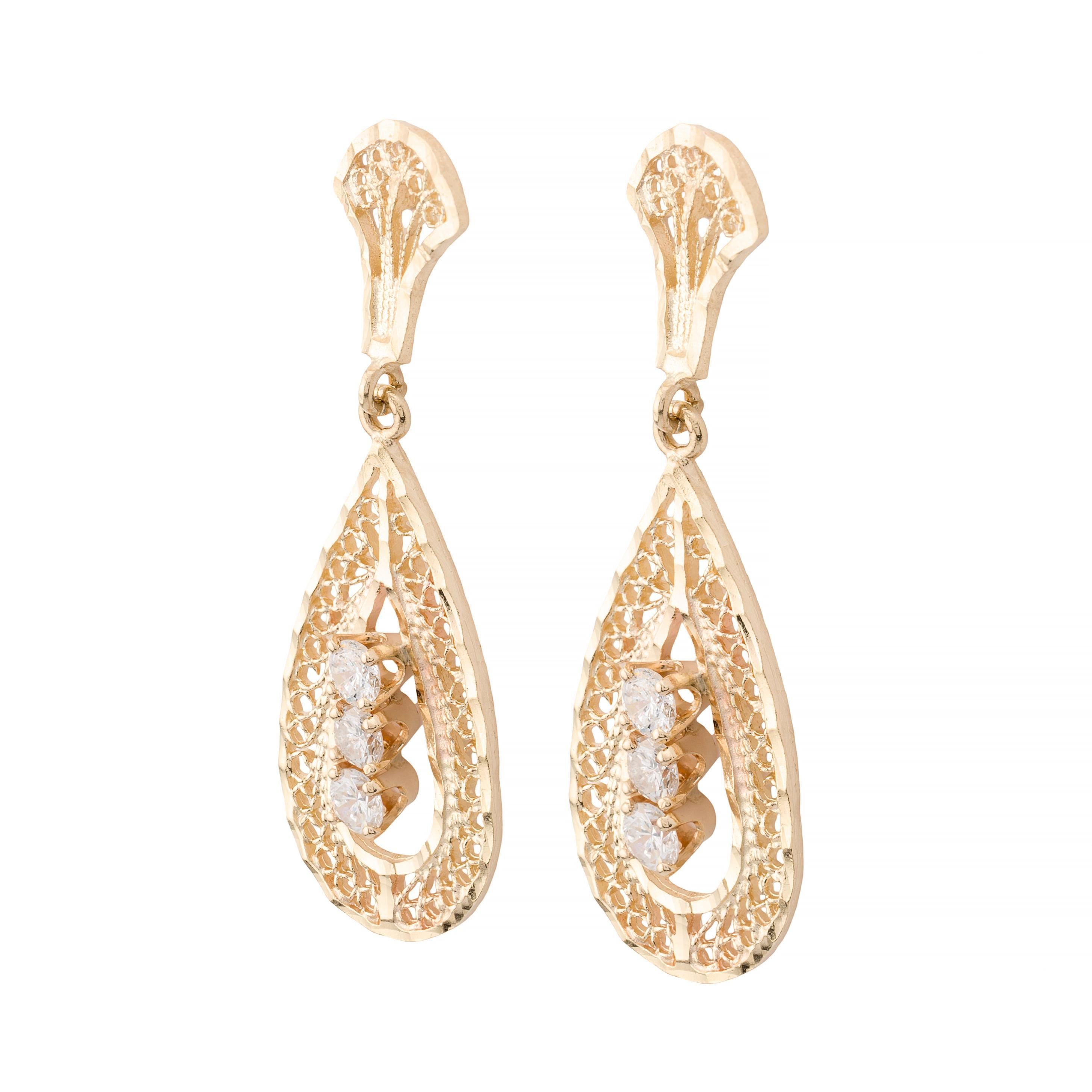 Vittoriano Orecchini a pendente con diamanti in filigrana in stile vittoriano in oro giallo 14K in vendita