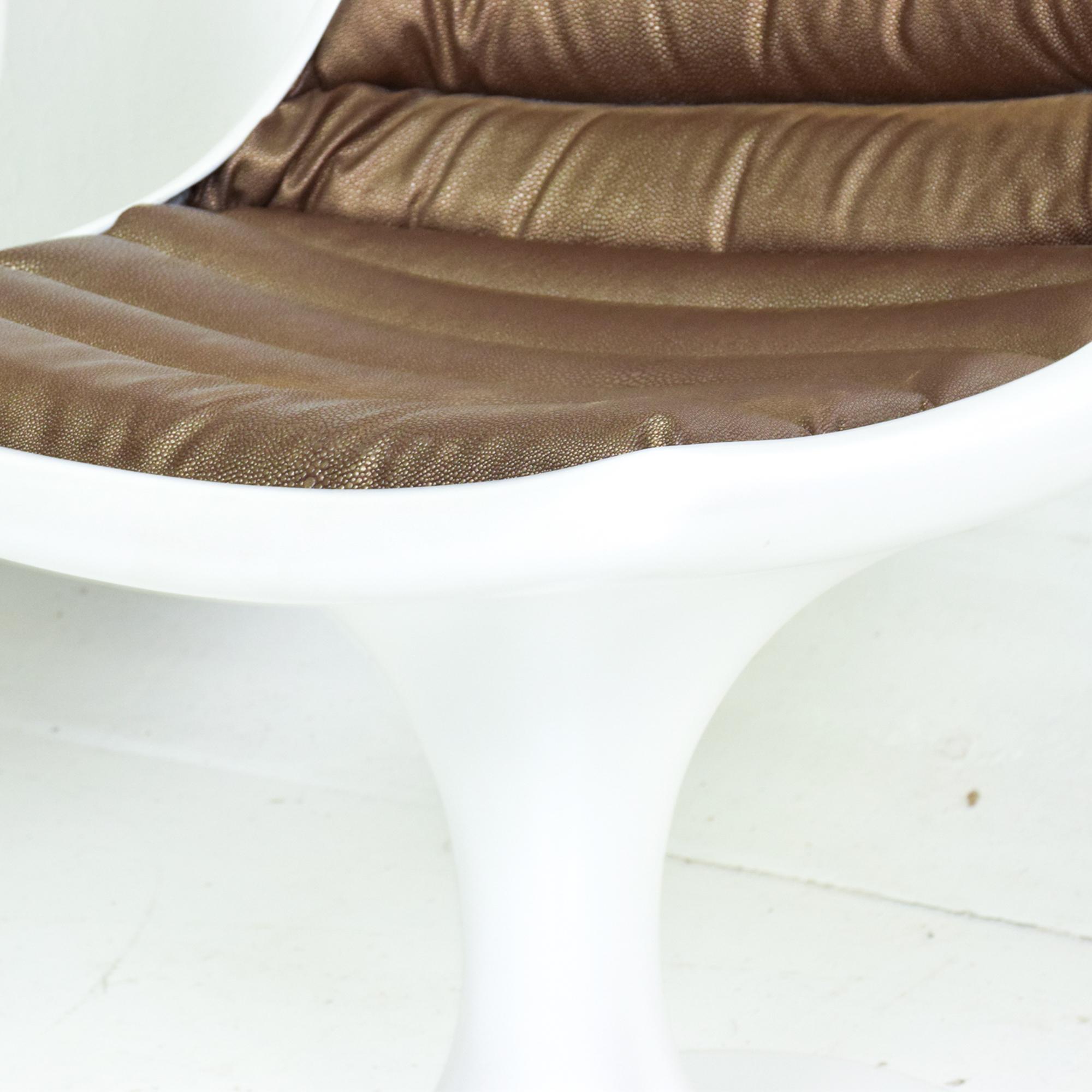Faux Leather Dazzling White Atomic Fiberglass Side Chair Set Eero Saarinen Style 1970s Mexico