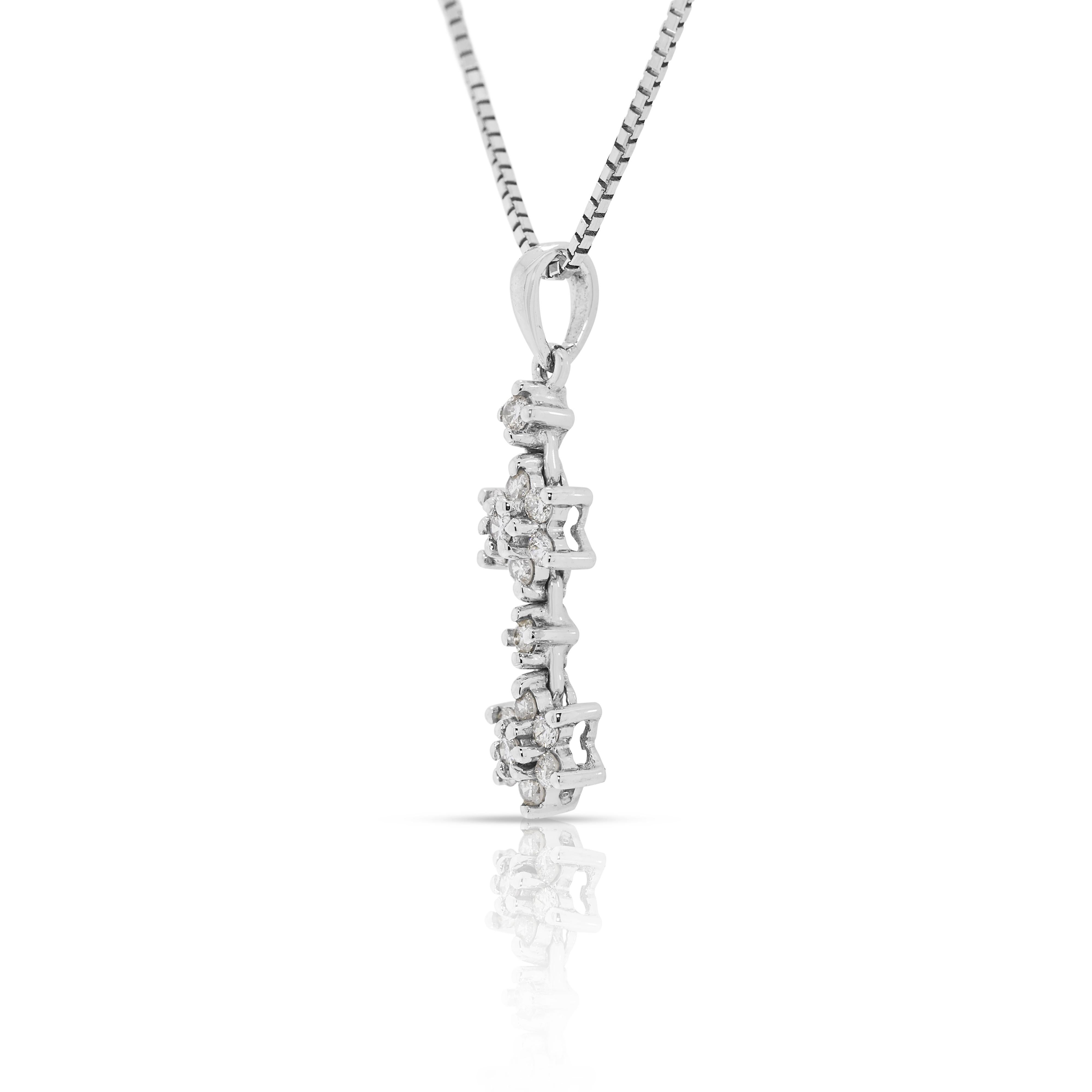 Taglio rotondo Collana con diamanti naturali da 0,24 carati in oro bianco 18K in vendita