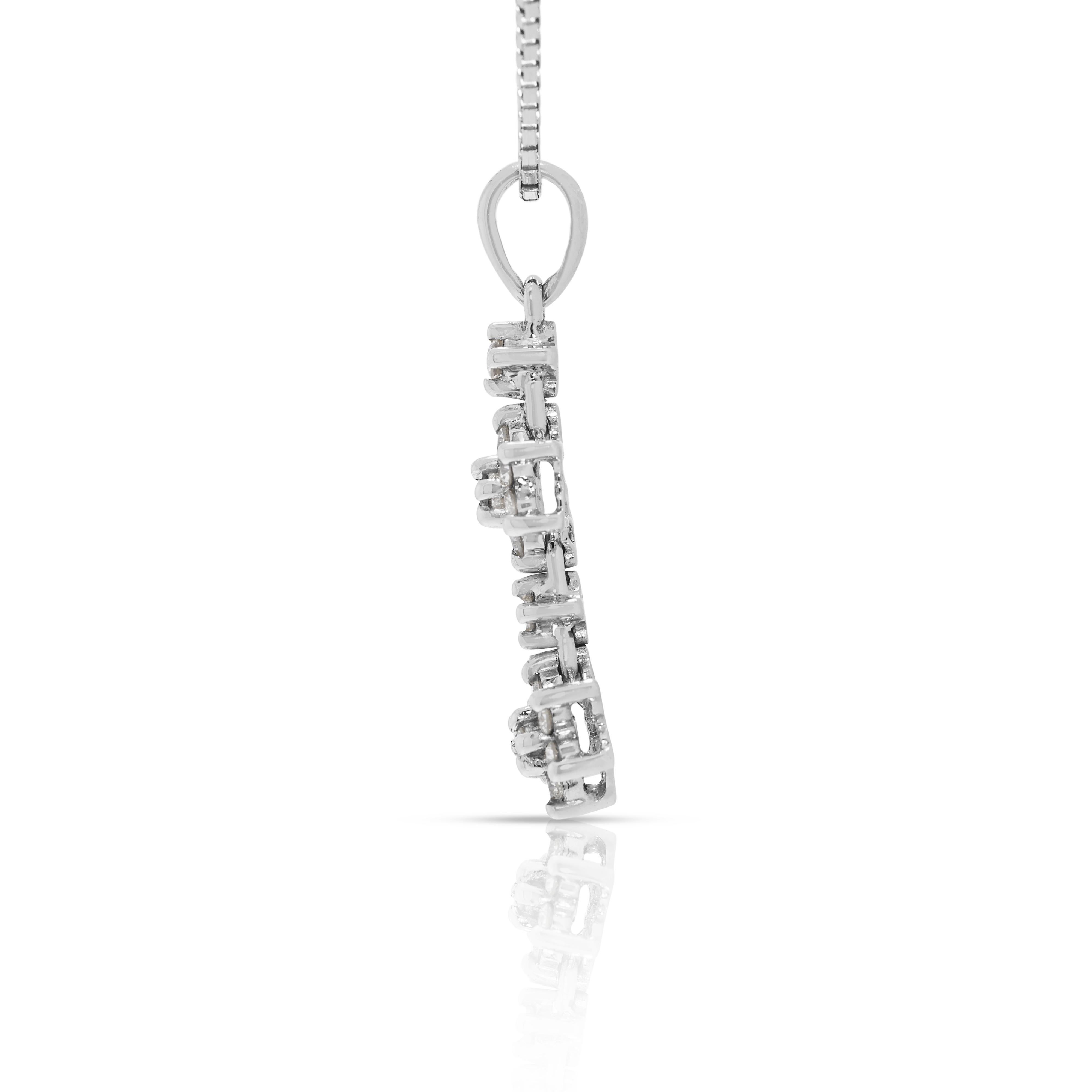 Donna Collana con diamanti naturali da 0,24 carati in oro bianco 18K in vendita