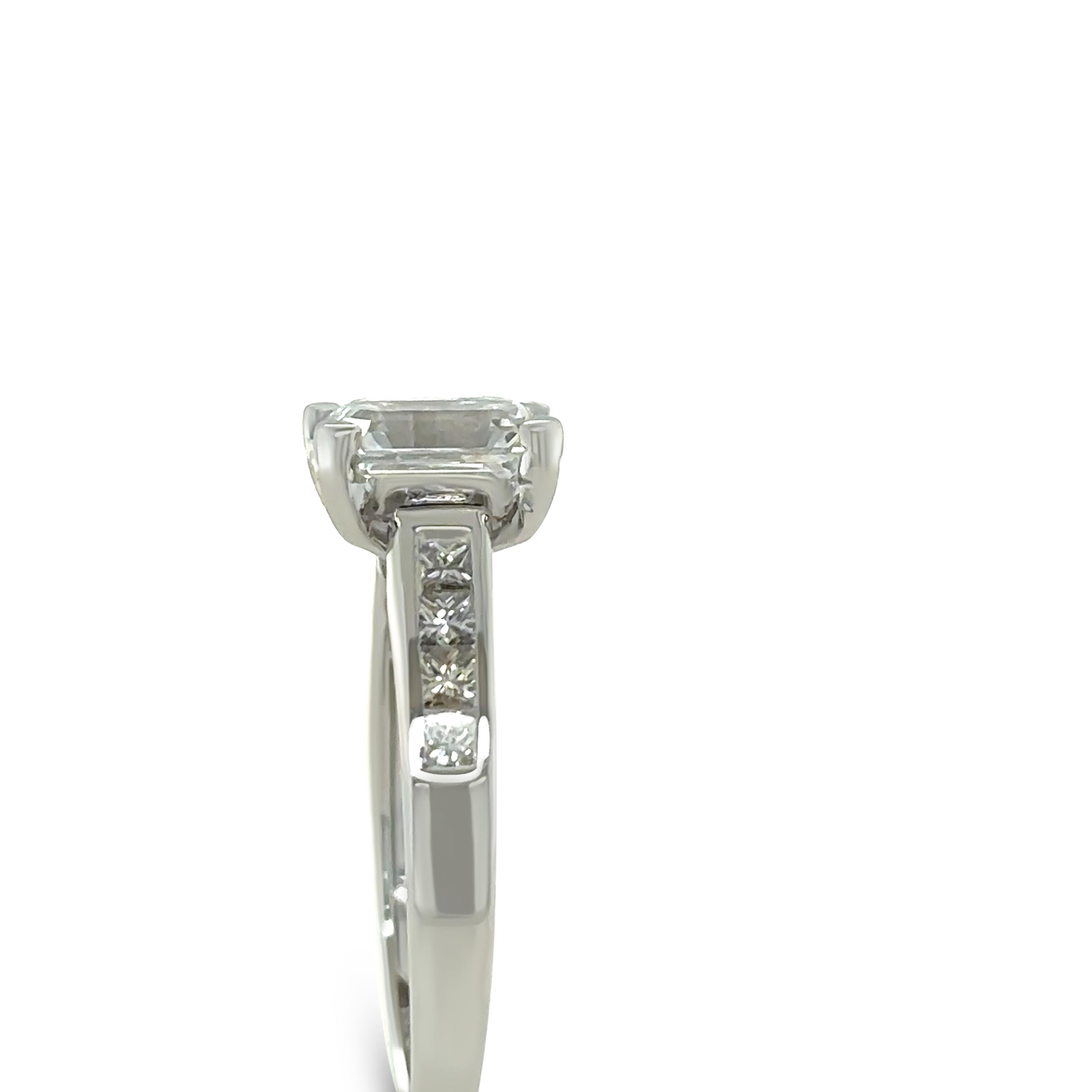 DCLA Bague de fiançailles en or blanc 18ct et platine avec diamant 1,94ct en vente 2