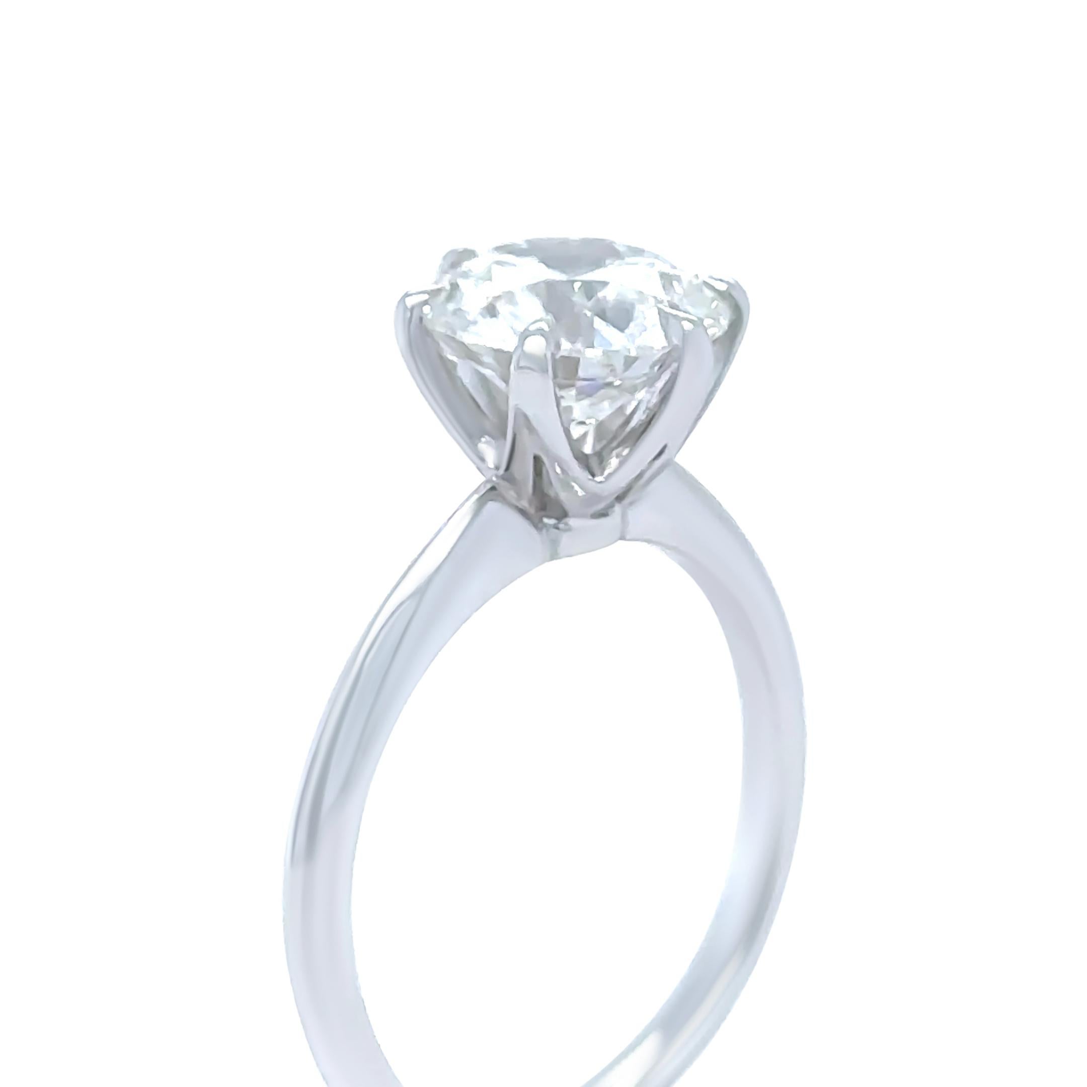 DCLA Anillo de compromiso de diamantes en oro blanco de 18 ct 2,11 ct 3,18 g en venta 5