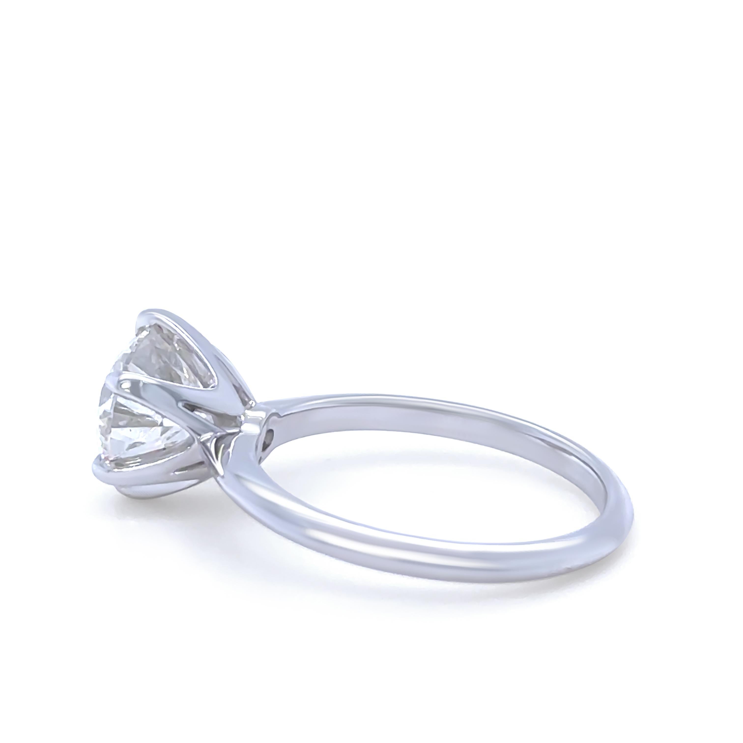 DCLA Anillo de compromiso de diamantes en oro blanco de 18 ct 2,11 ct 3,18 g en venta 1
