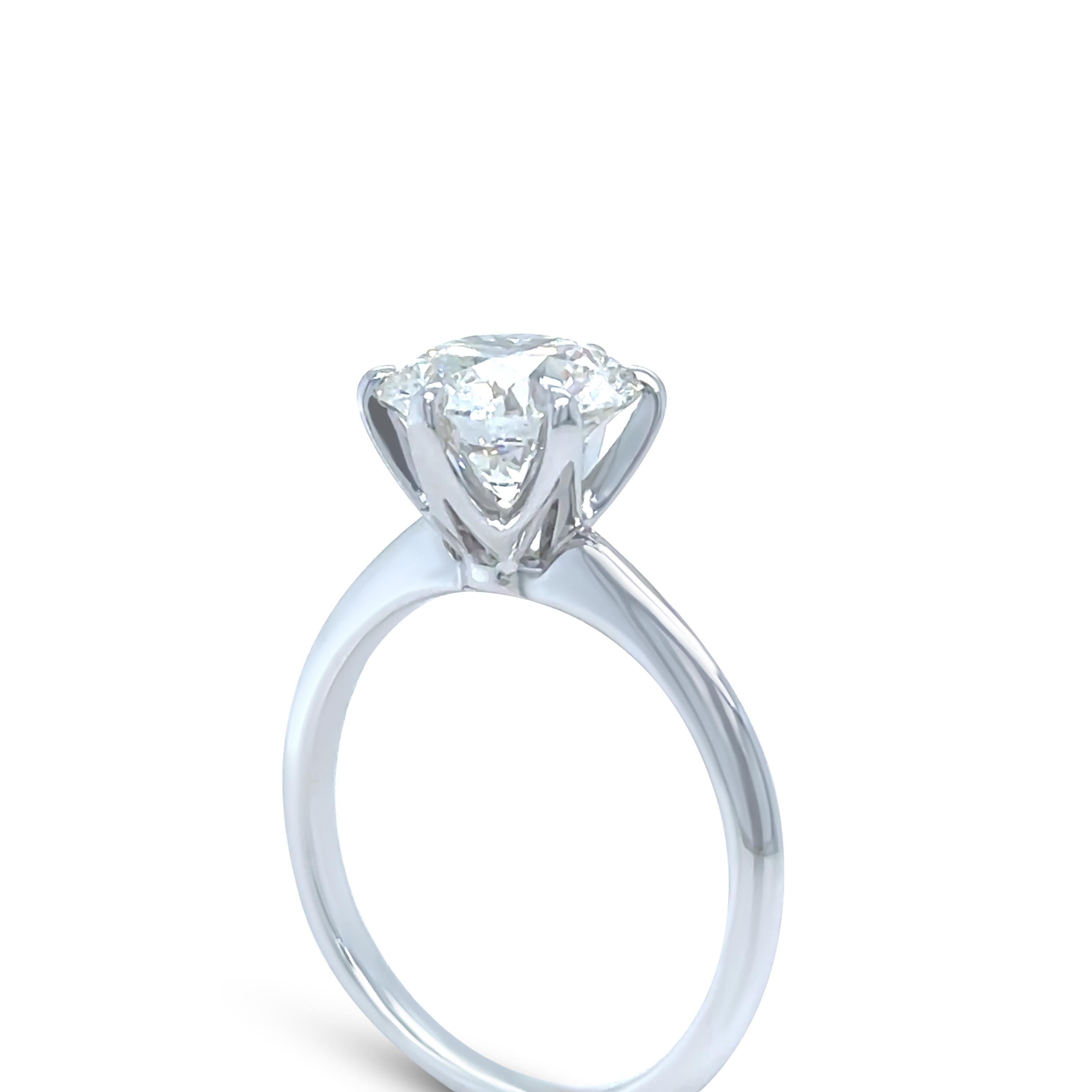 DCLA Anillo de compromiso de diamantes en oro blanco de 18 ct 2,11 ct 3,18 g en venta 3