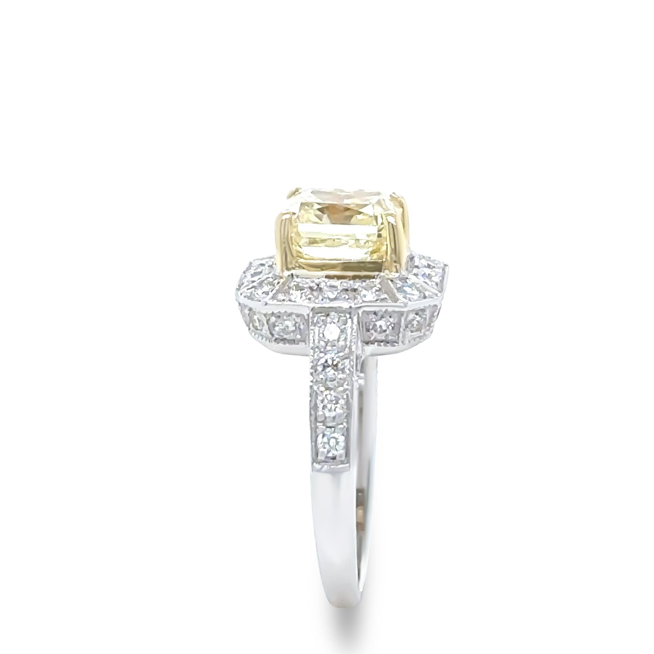DCLA Bague de fiançailles en or blanc 18 carats avec diamant jaune fantaisie 2,53 carats en vente 3