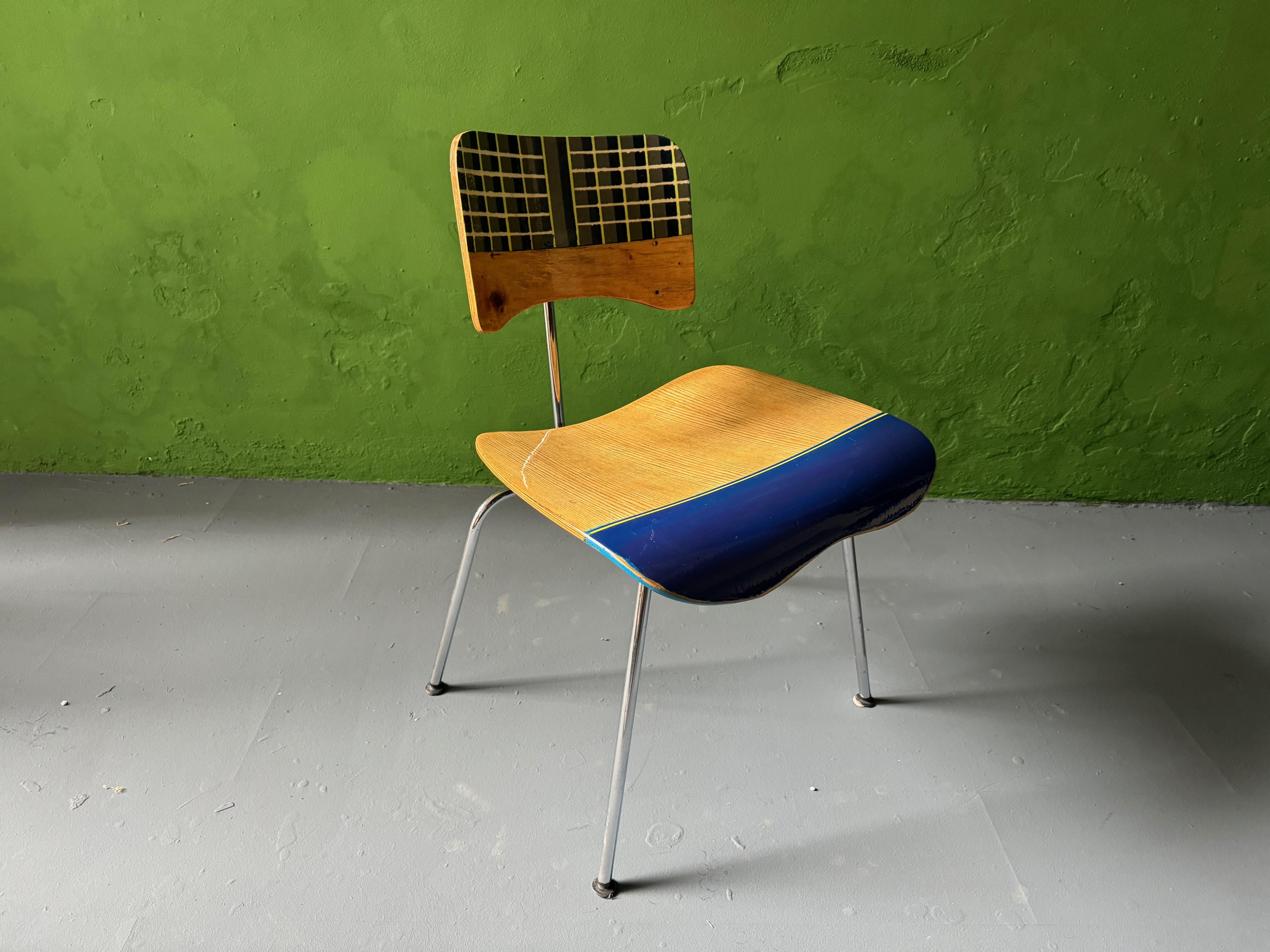 dcm chair contemporized by Markus Friedrich Staab For Sale 3