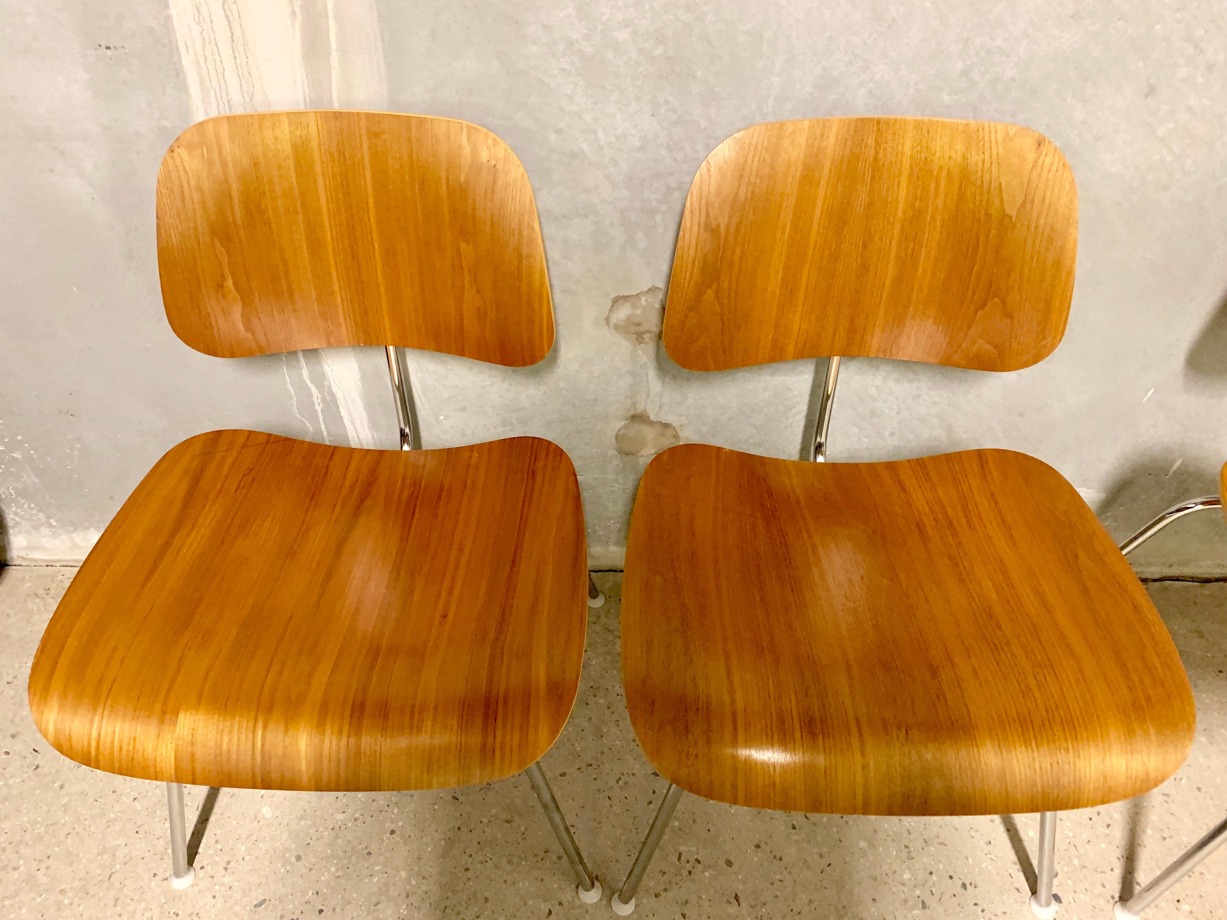 Walnut DCM Charles Eames for Herman Miller, Set of Four For Sale
