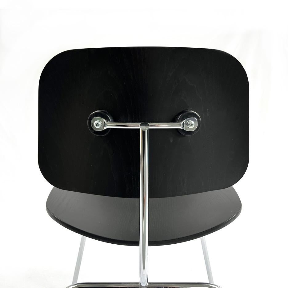 Metallo DCM (Sedia da pranzo con base in metallo) di Charles and Ray Eames in vendita