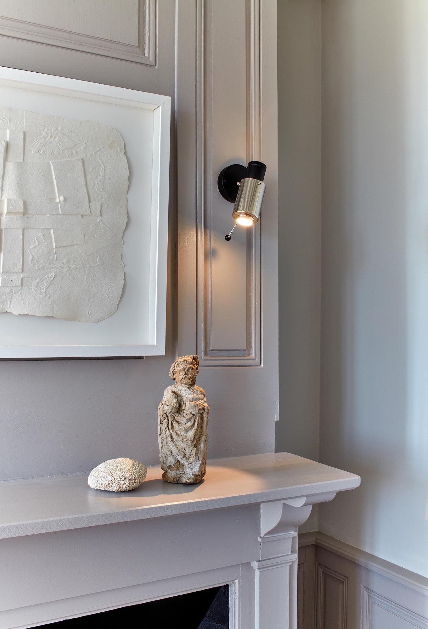 XXI secolo e contemporaneo DCW Editions Biny Spot LED Lampada da parete in acciaio e alluminio nero con interruttore in vendita
