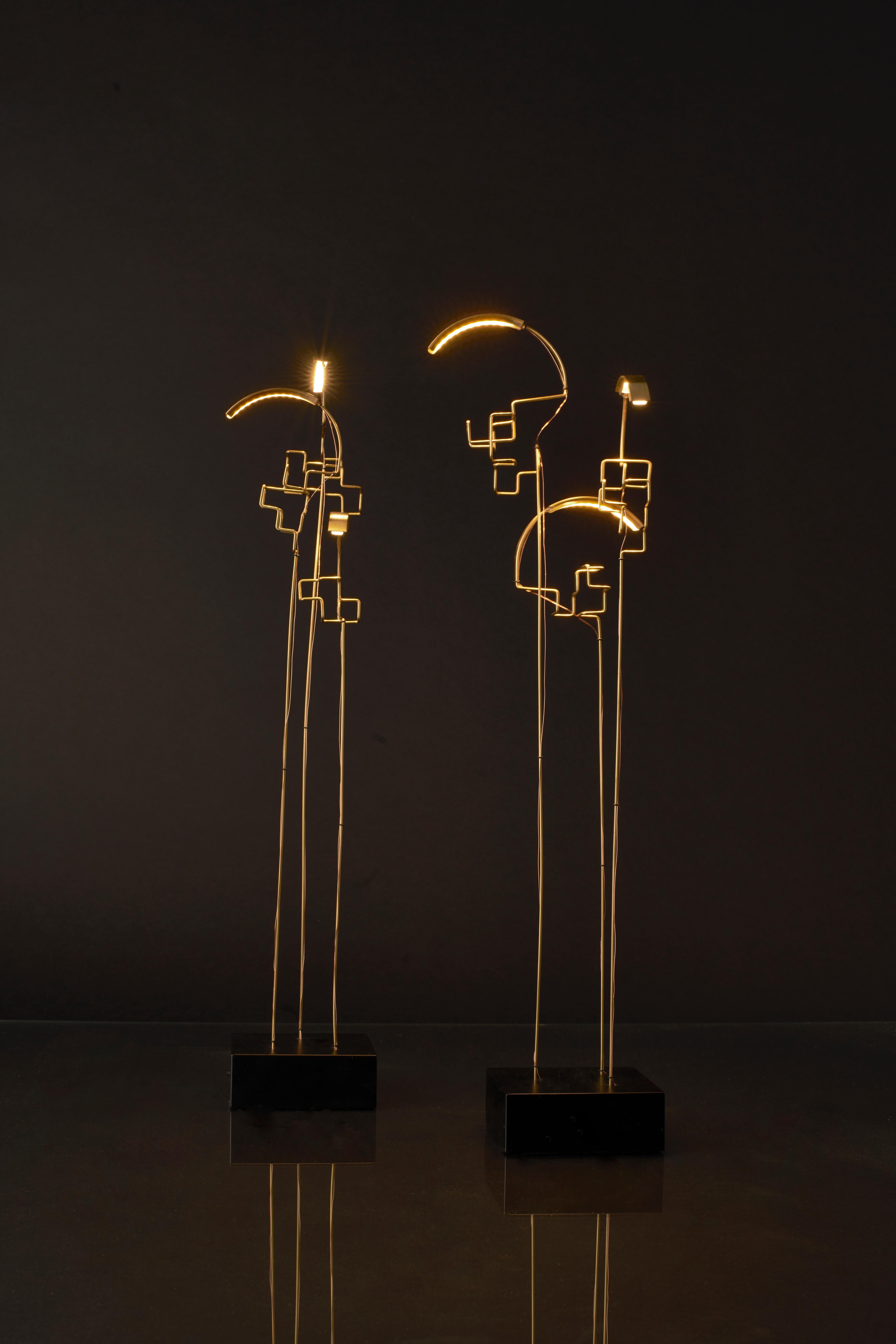 DCW Editions Boucle Cordless-Tischlampe aus Stahl und natürlichem gebürstetem Messing (21. Jahrhundert und zeitgenössisch) im Angebot