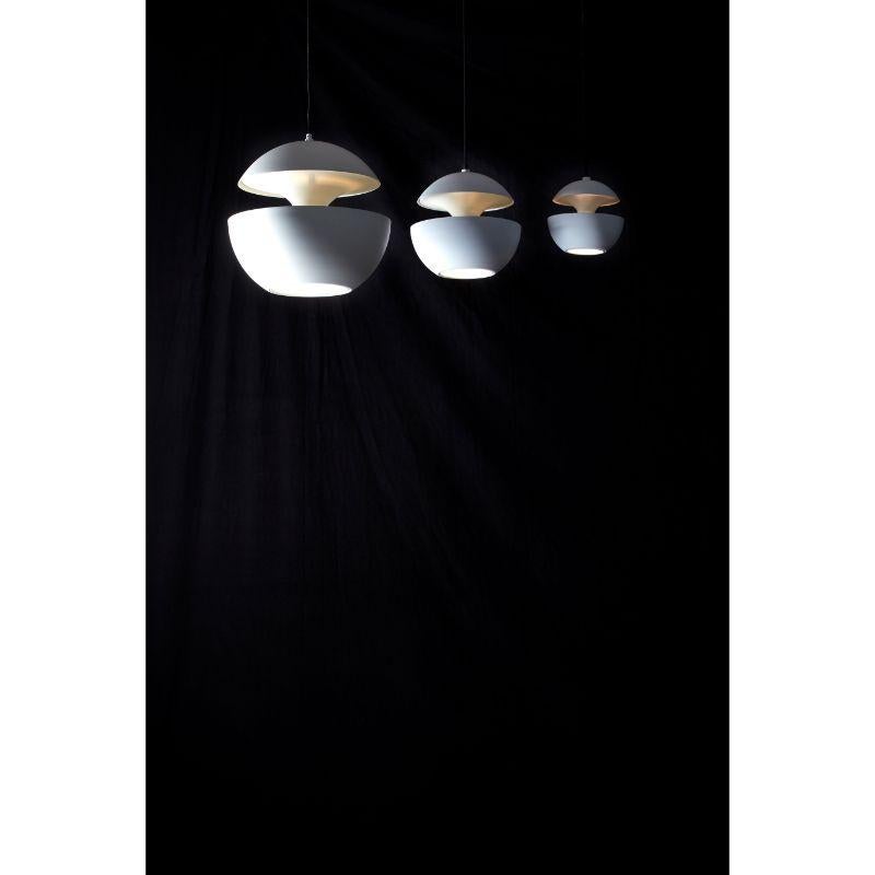 Éditions DCW « Here Comes the Sun 250 » lampe suspendue en aluminium blanc en vente 2