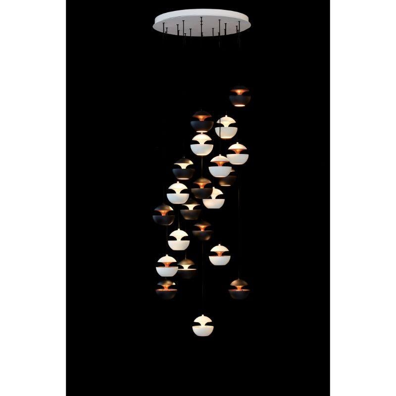 XXIe siècle et contemporain Éditions DCW Here Comes the Sun Mini Pendant Lamp in White Copper Aluminium en vente