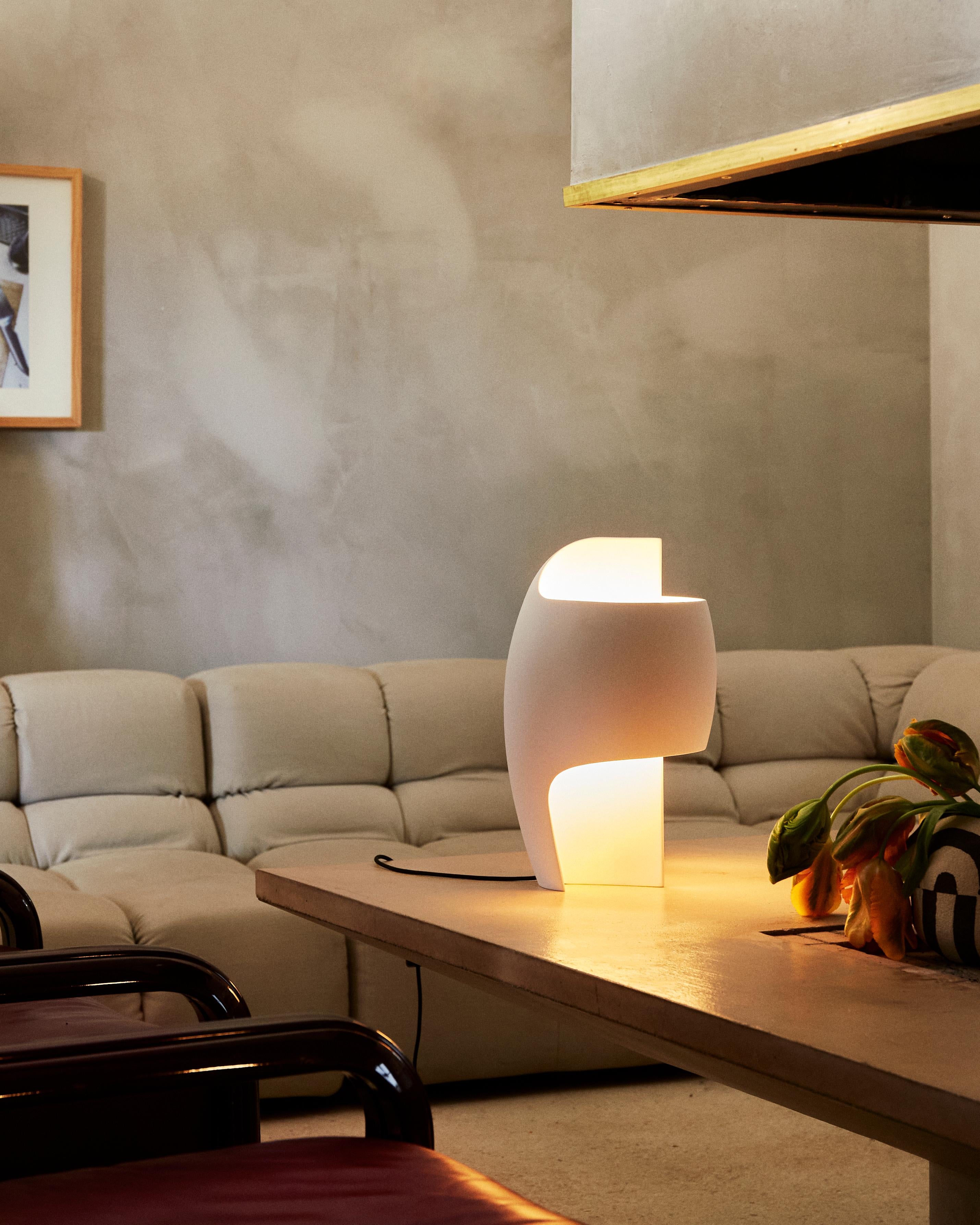 XXIe siècle et contemporain DCW Editions La Lampe B Lampe à poser en blanc par Thierry Dreyfus en vente