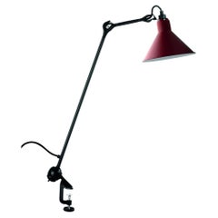 DCW Editions La Lampe Gras N°201 Konische Tischlampe mit schwarzem Arm und rotem Schirm