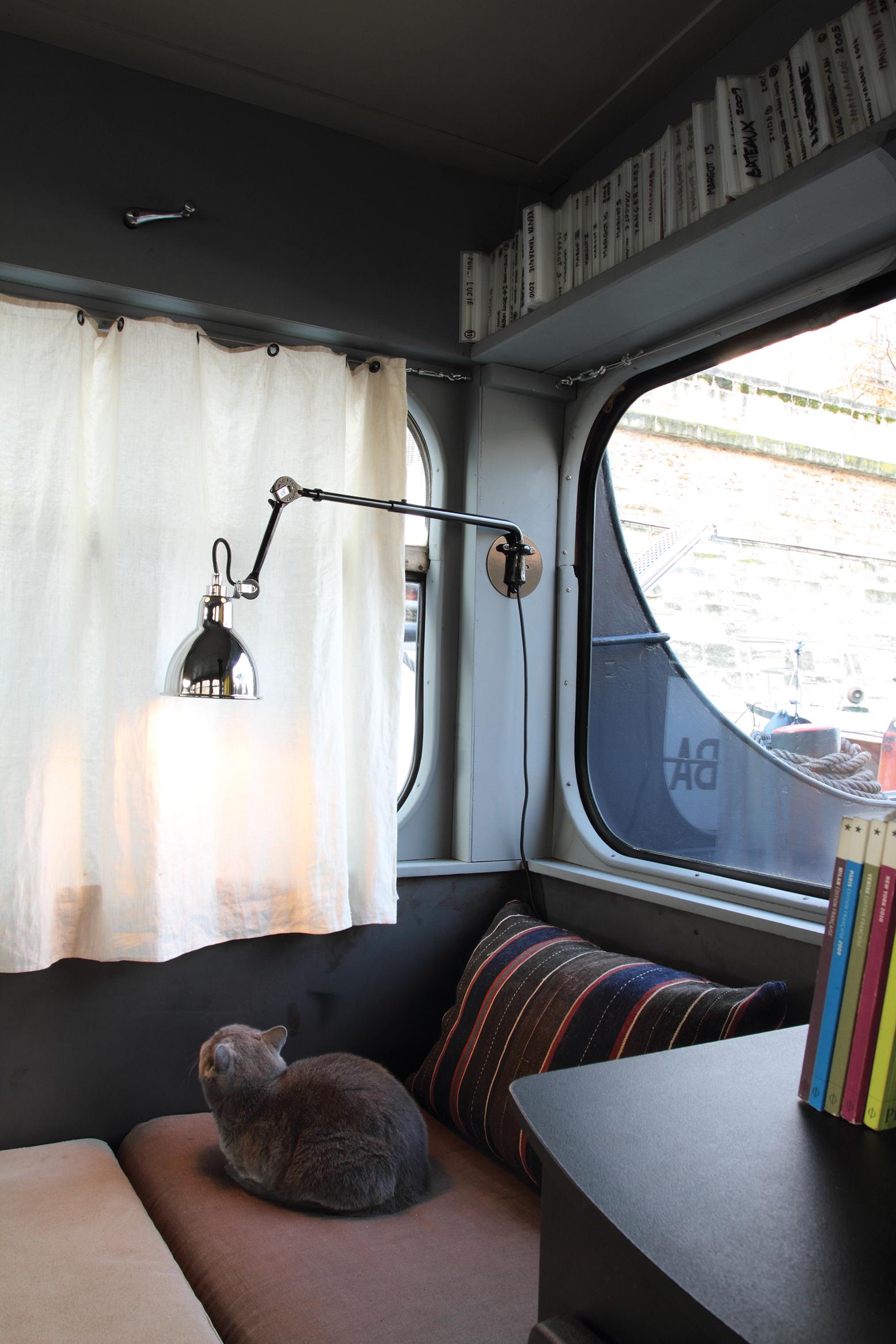 DCW Editions La Lampe Gras N°203 Wall Lamp in Black Steel Arm & Raw Copper Shade 2