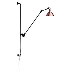 DCW Editions La Lampe Gras N°214 Konische Wandleuchte mit schwarzem Arm und kupferfarbenem Schirm