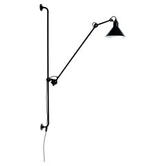 DCW Editions La Lampe Gras N°214 Konische Wandleuchte mit schwarzem Arm und Schirm