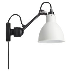 Whiting Editions La Lampe Gras N°304 CA Lampe murale à bras noir et abat-jour blanc