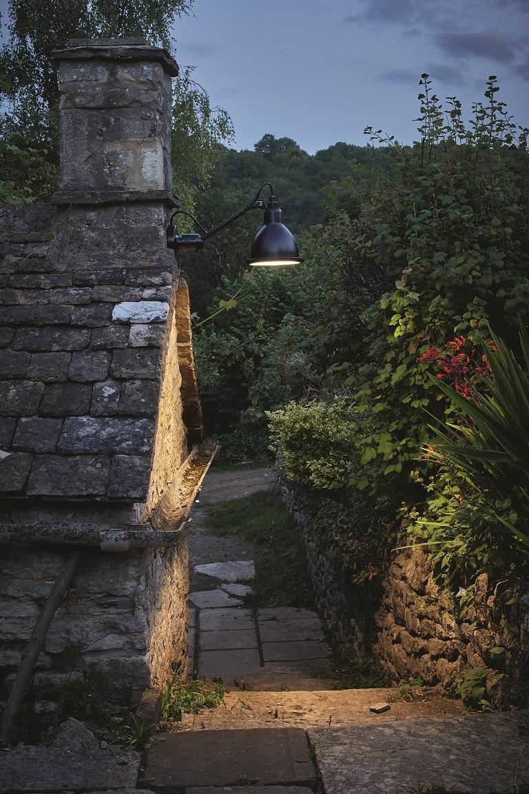 DCW Editions La Lampe Gras N°304 XL Round Pendant Lamp in Black Steel Arm and Black Shade by Bernard-Albin Gras
 
 The Lampe Gras N°304 XL Outdoor, conceived to cope with the toughest environments, is a timeless piece of design for the outdoor
