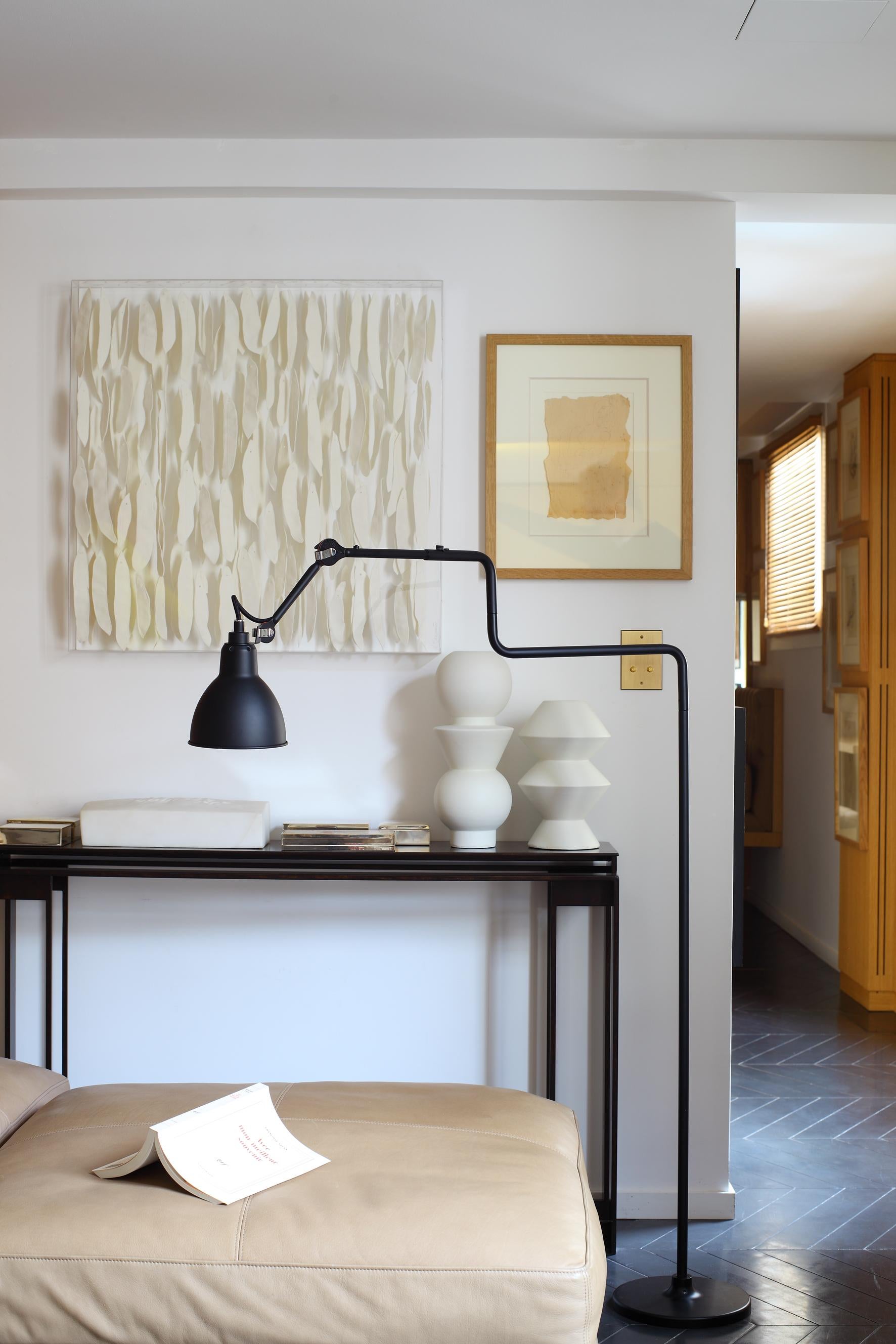 DCW Editions La Lampe Gras N°411 Floor Lamp in Black Arm and Blue Shade In New Condition For Sale In Brooklyn, NY