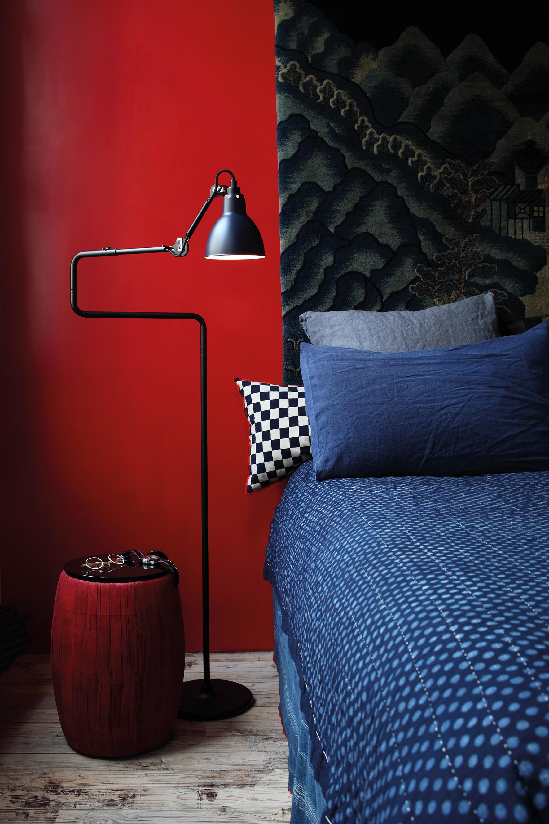 Steel DCW Editions La Lampe Gras N°411 Floor Lamp in Black Arm and Blue Shade For Sale