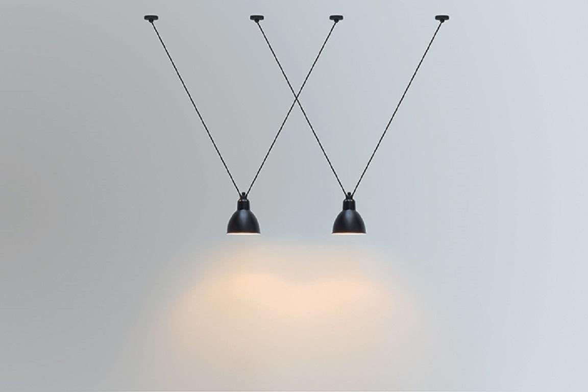 Acciaio DCW Editions Les Acrobates N°323 Lampada a sospensione rotonda grande con paralume in rame in vendita