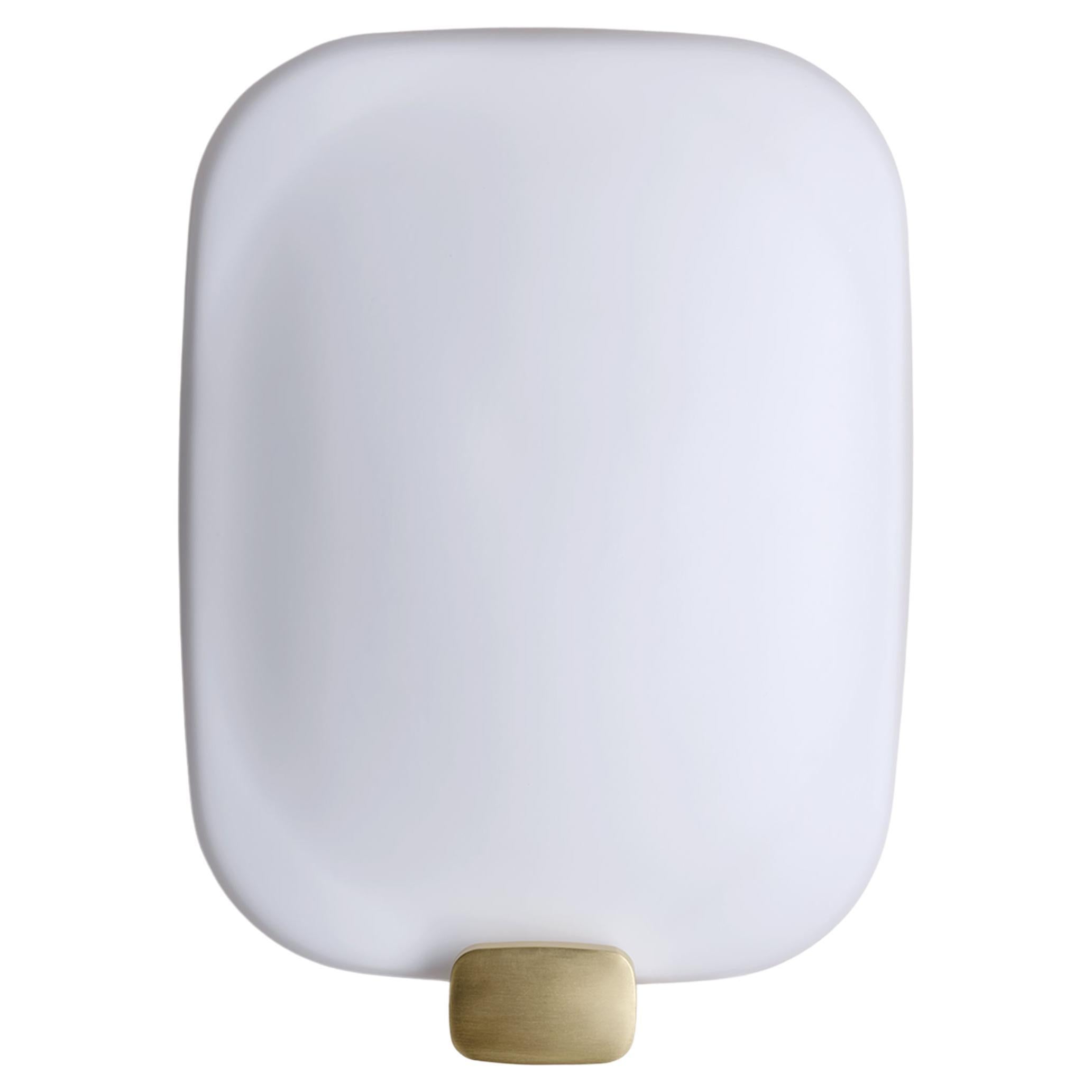 Aplique Vertical Light Me Tender de DCW Editions en cristal dorado y aluminio