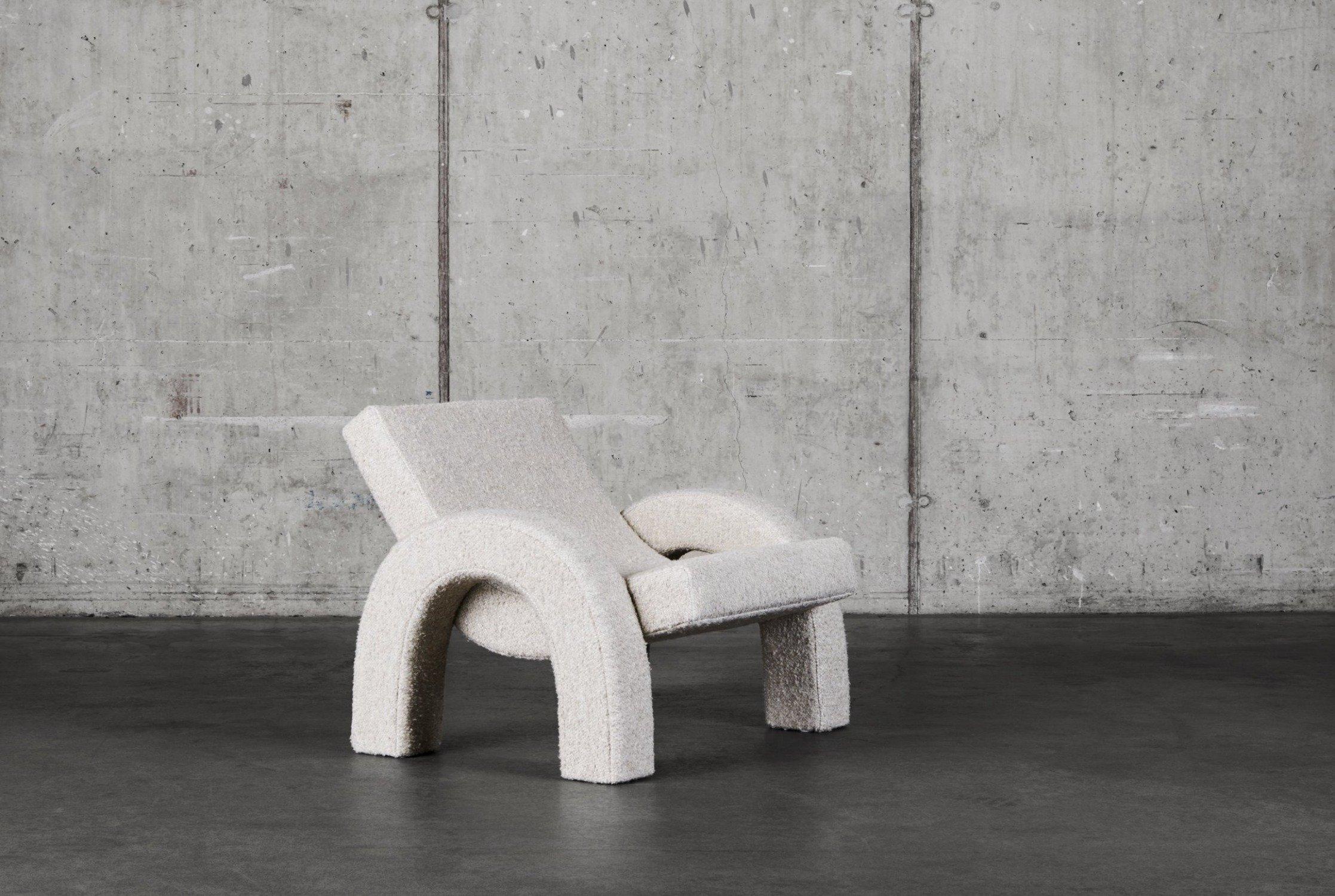 DD Arco wurde aus der Idee geboren, etwas runderes und weicheres als die anderen Stücke der Dusty Deco Kollektion zu schaffen. Wie immer haben wir uns von Reisen inspirieren lassen. Als wir unsere Inspirationsbilder durchgingen, fanden wir viele