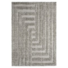 Handwoven Shaggy Labyrinth Wool Rug Grey Small