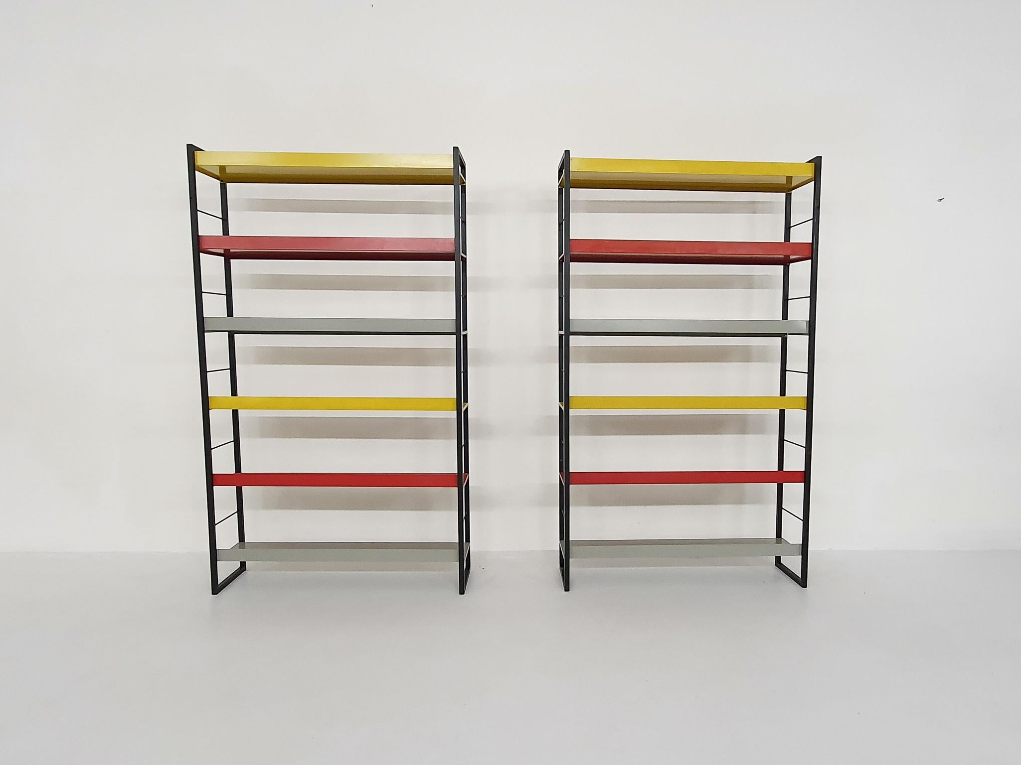 D.Dekker for Tomado Free Standing Metal Book Shelves, the Netherlands, 1950s In Good Condition In Amsterdam, NL