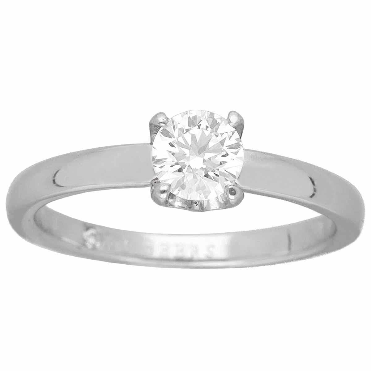 Brand:De Beers
Name:classic solitaire ring
Material:1P diamond (0.32ct I-IF-Ex), Pt950 platinum
Weight:2.7g（Approx)
Ring size(inch):EU:#46/ USA:3 1/2(Approx)
Width(inch):2.03mm / 0.07in(Approx)
Main stone size:4.42-4.44×2.74mm
Comes with:De Beers