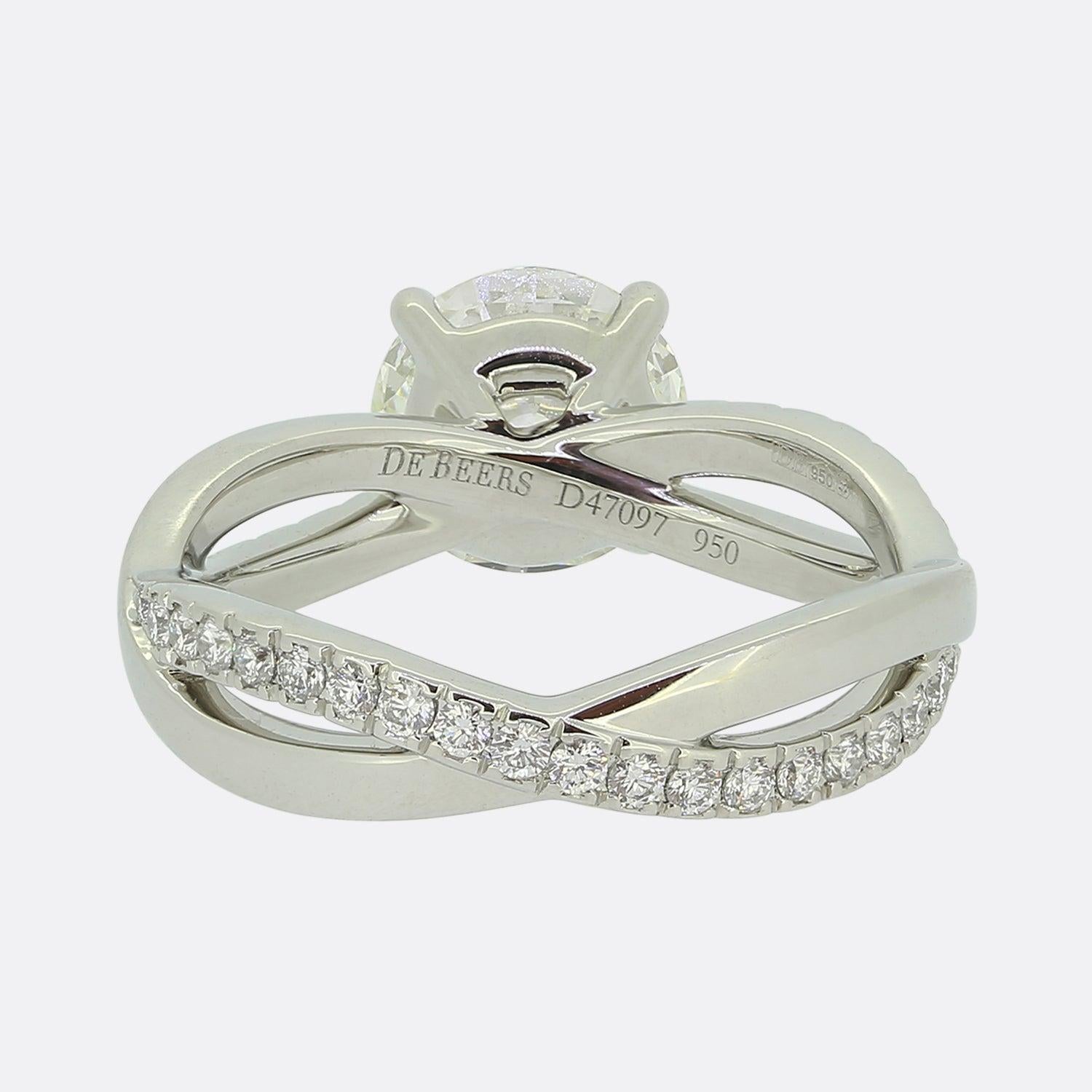 De Beers 1.30 Carat Diamond Infinity Ring In Good Condition For Sale In London, GB