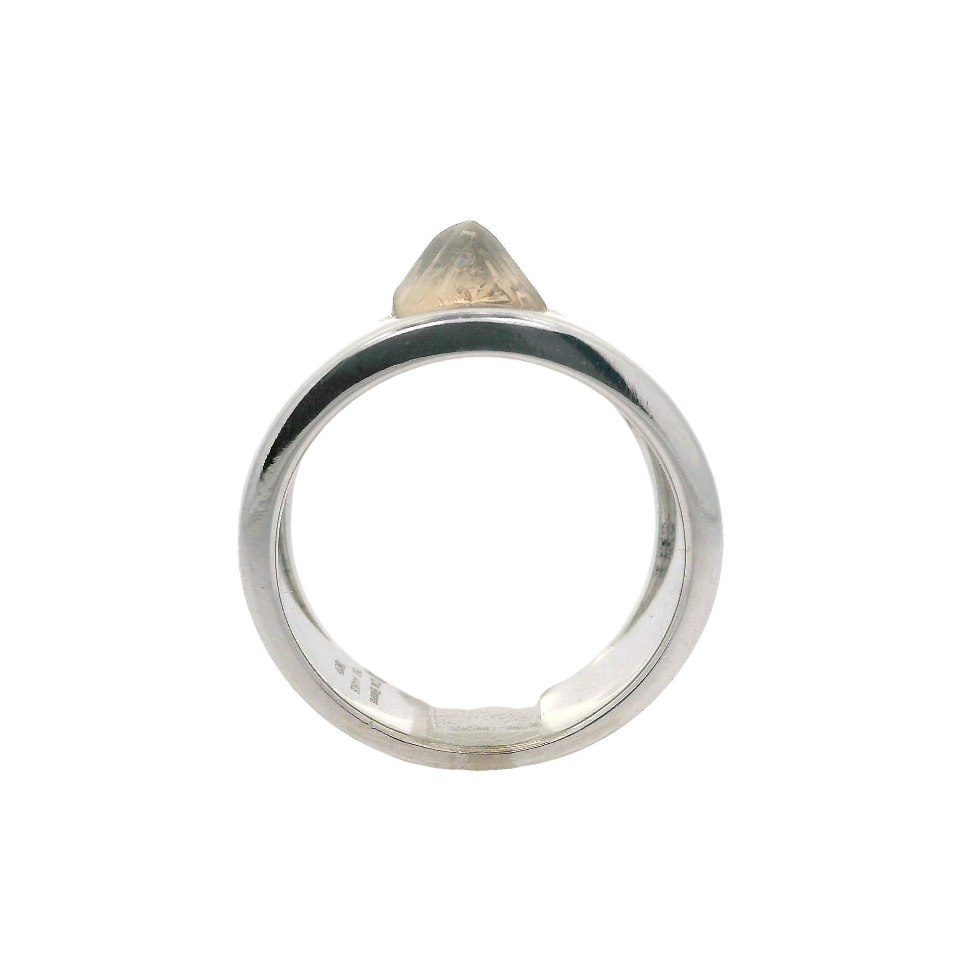 De Beers 18k Gold GIA 2ct Colored Diamond Solitaire Uncut Wide Cigar Band Ring Pour femmes en vente