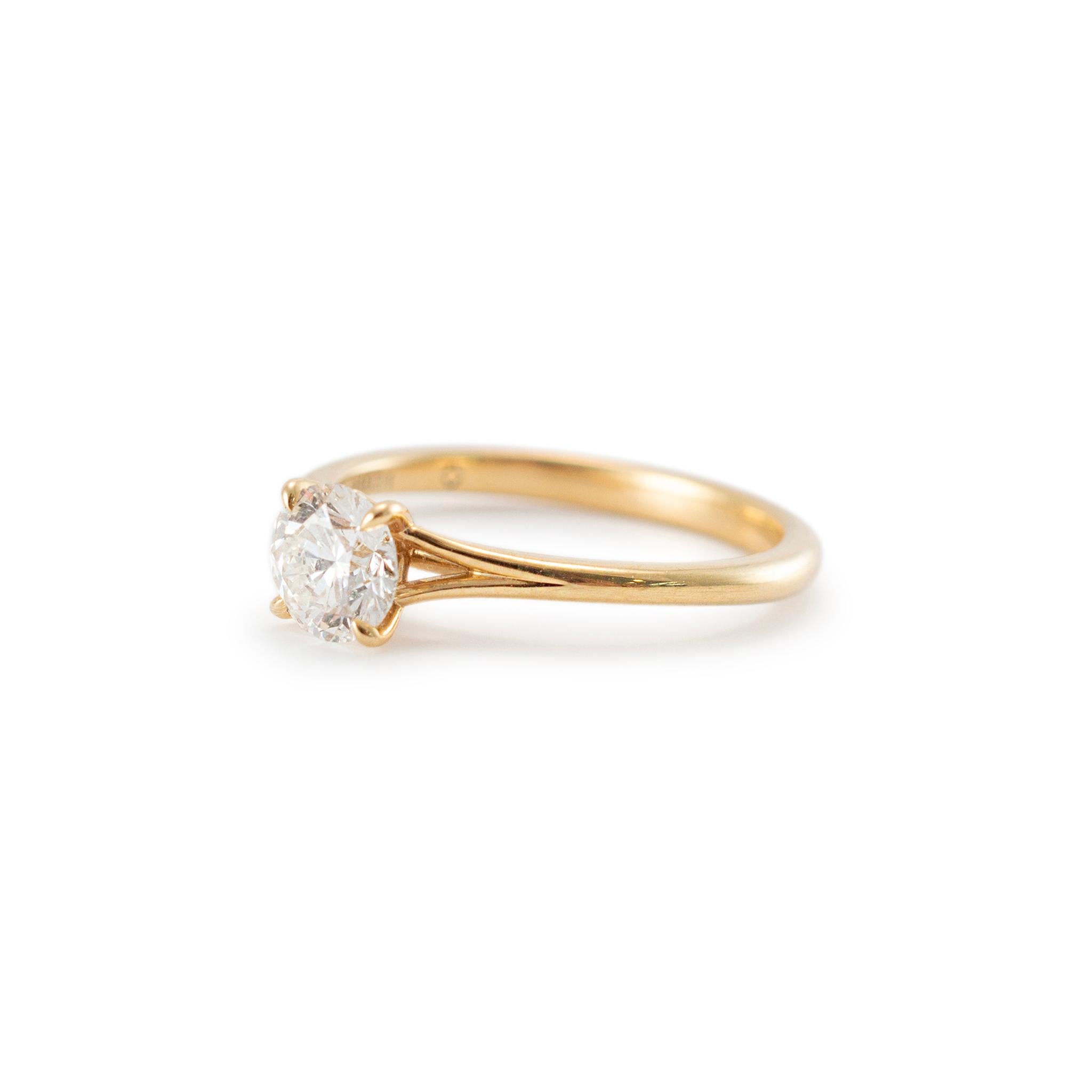 De Beers 18K Gelbgold Classic Rundbrillant Solitär Verlobungsring (Rundschliff) im Angebot