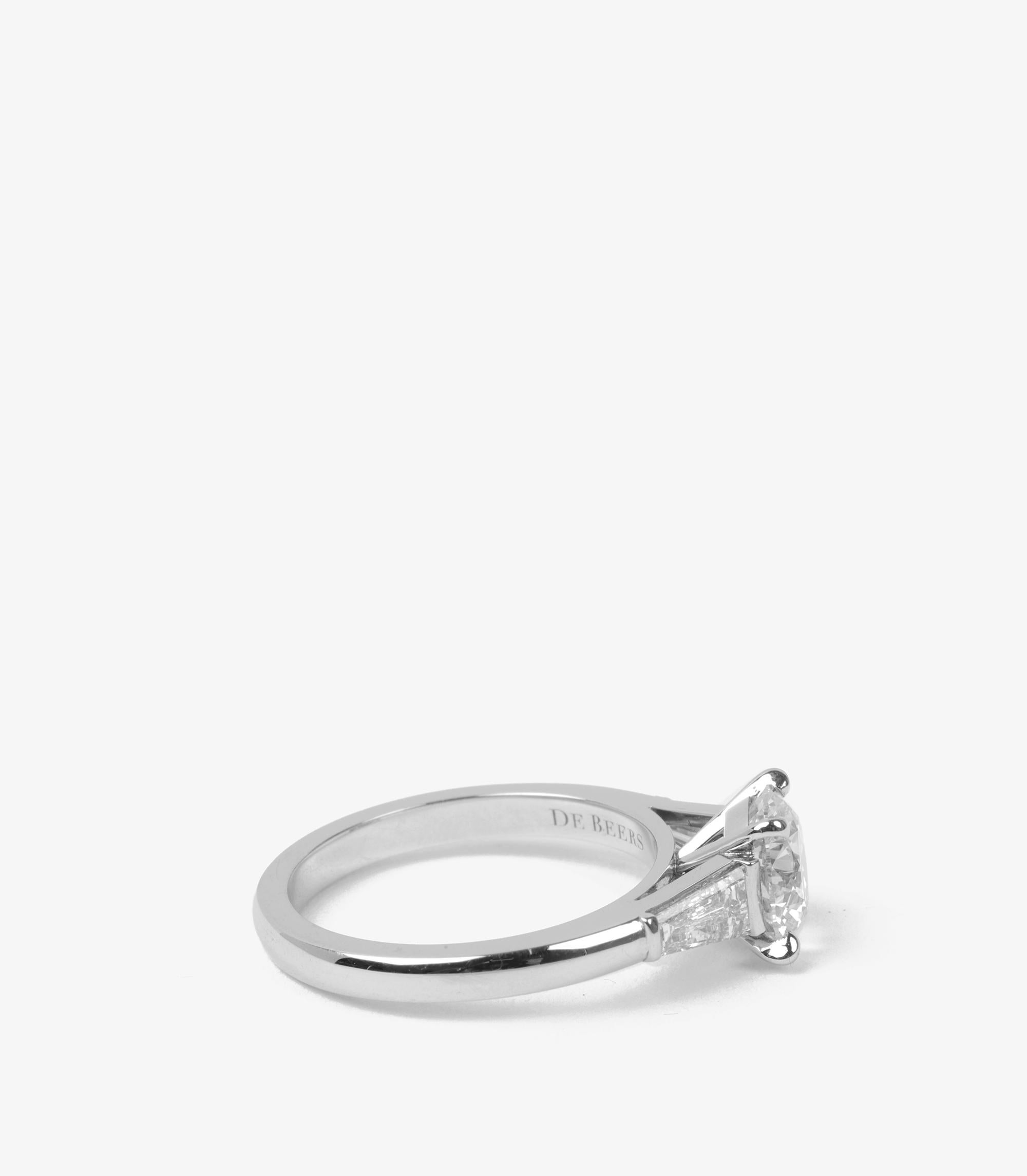 De Beers 1,96ct Diamant Solitär Kegelförmiger Baguette Ring (Rundschliff) im Angebot