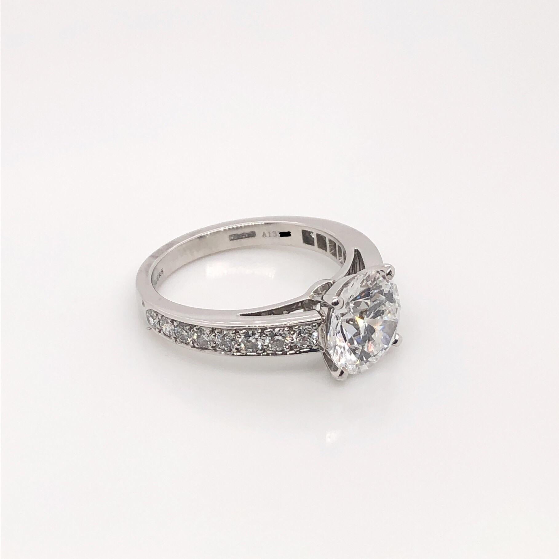 Women's De Beers 2.40 Carat Round Brilliant Cut Diamond Engagement Ring, GIA